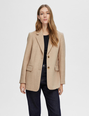 Selected Femme - SLFSASJA WOOL BLAZER B - party wear at outlet prices - sandshell - 1