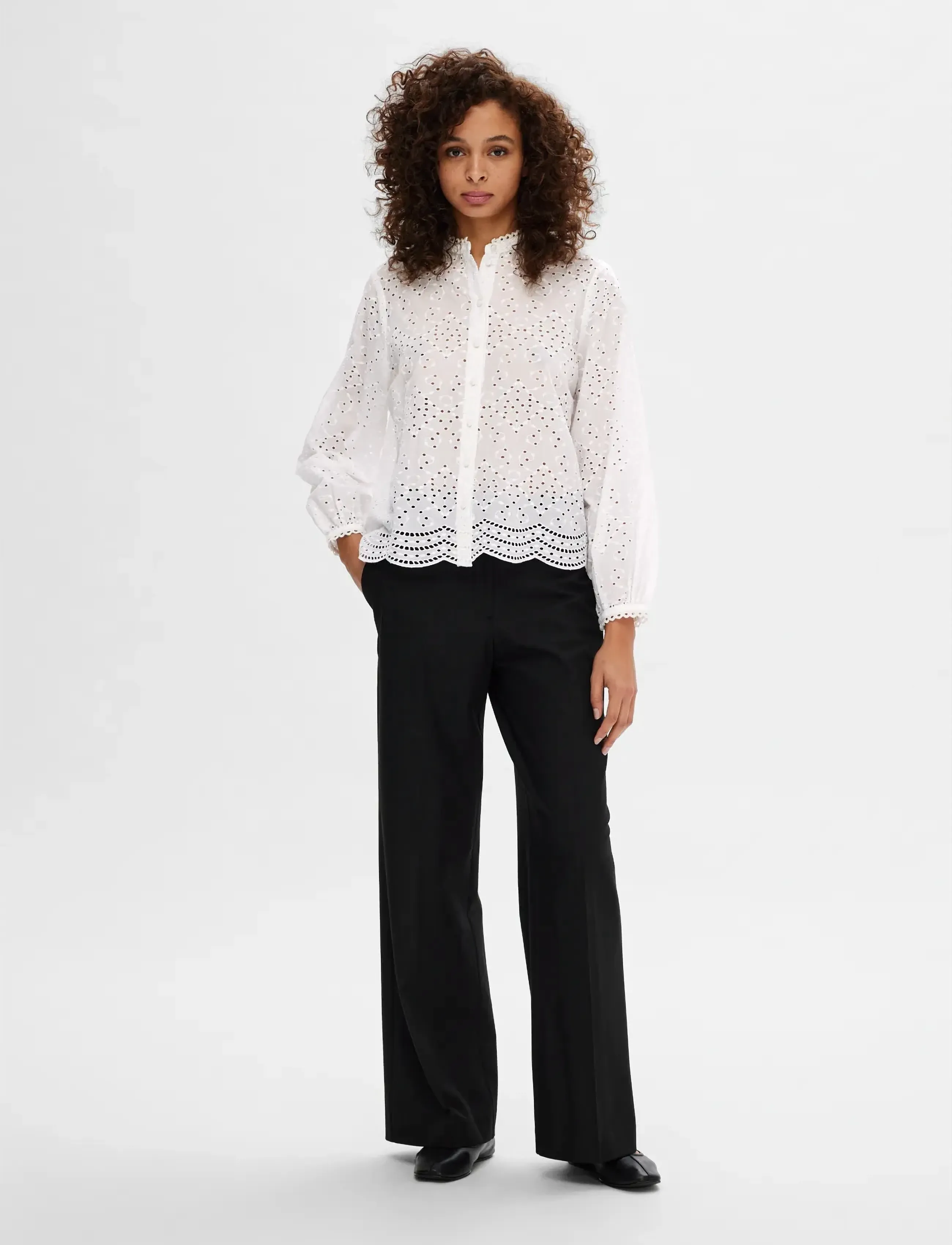 Selected - SLFTATIANA L/S EMBR SHIRT NOOS - chemises à manches longues - bright white - 4
