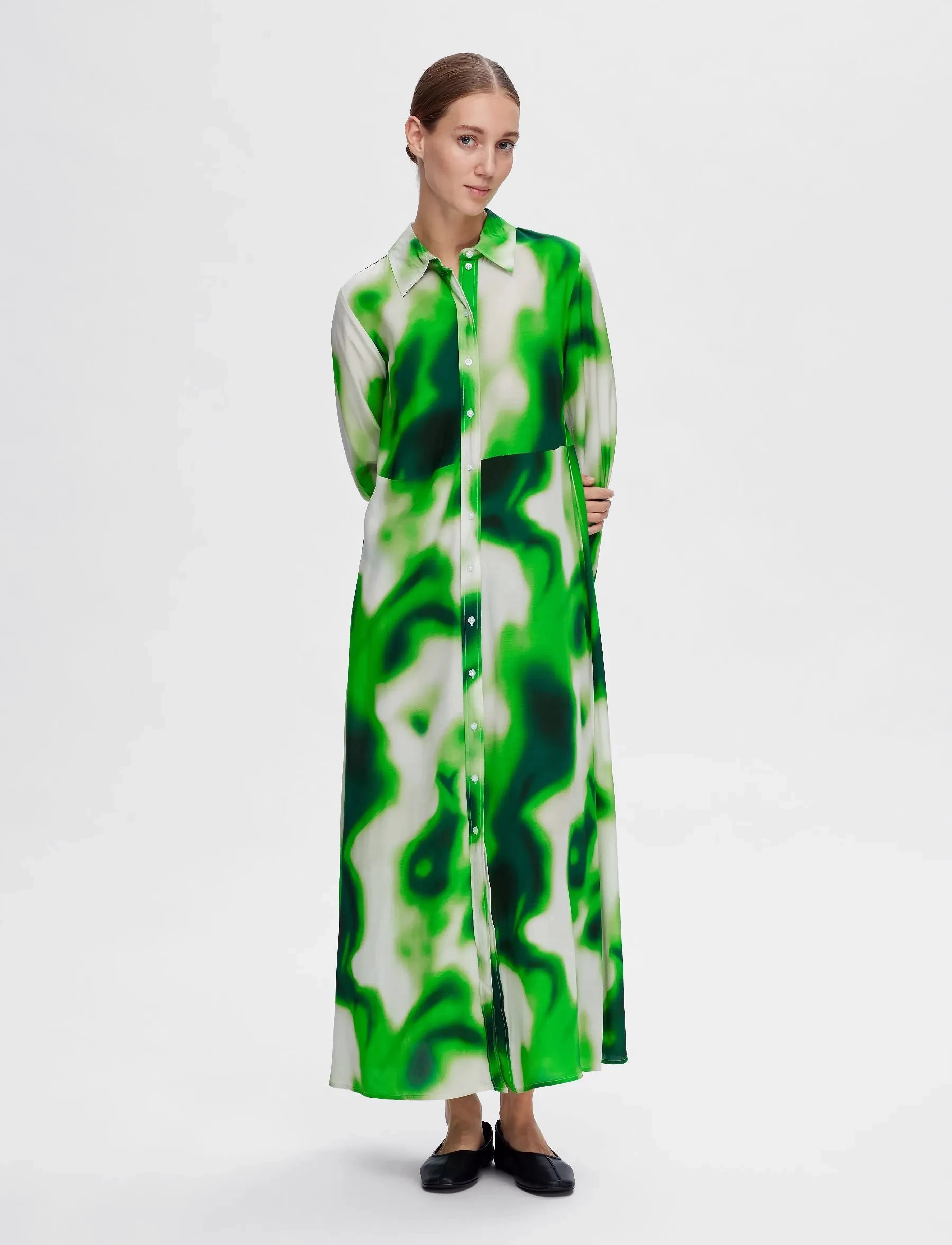 Selected - SLFCLAUDINE LS ANKLE SHIRT DRESS B - midi-kleider - classic green - 2