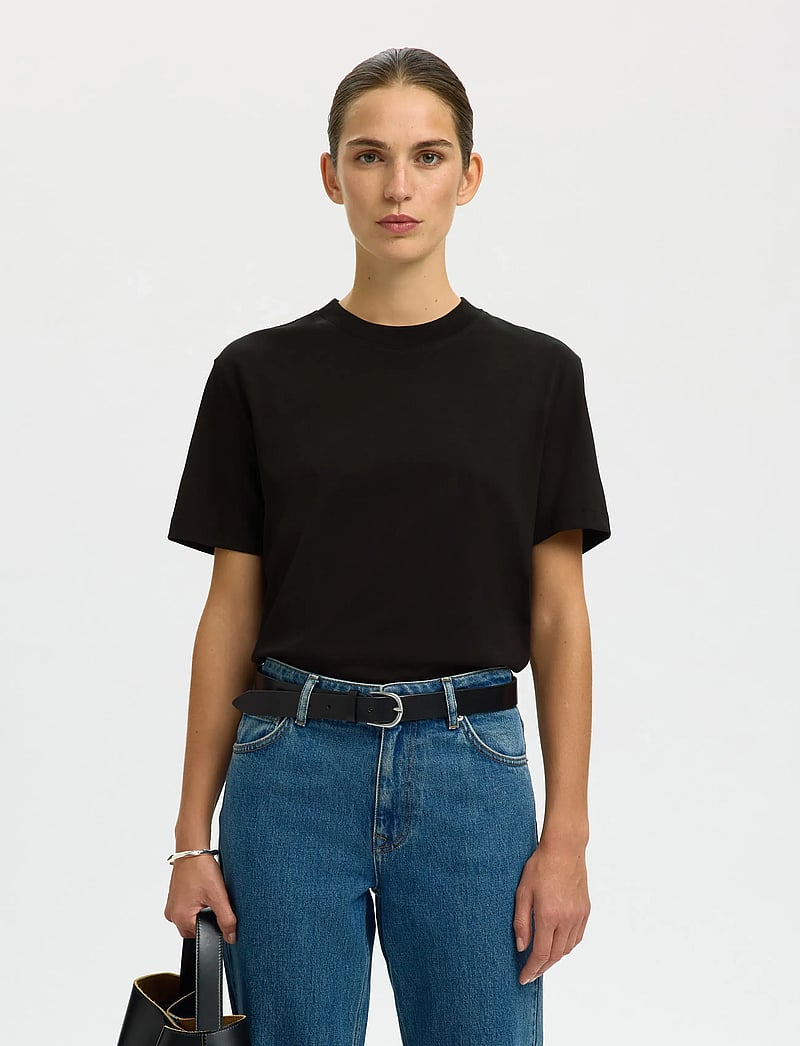 Selected - SLFRELAX COLWOMAN SS MOCK NECK TEE NOOS - t-shirts - black - 0