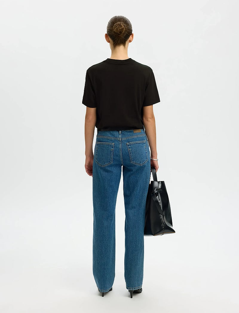 Selected - SLFRELAX COLWOMAN SS MOCK NECK TEE NOOS - t-shirts - black - 2