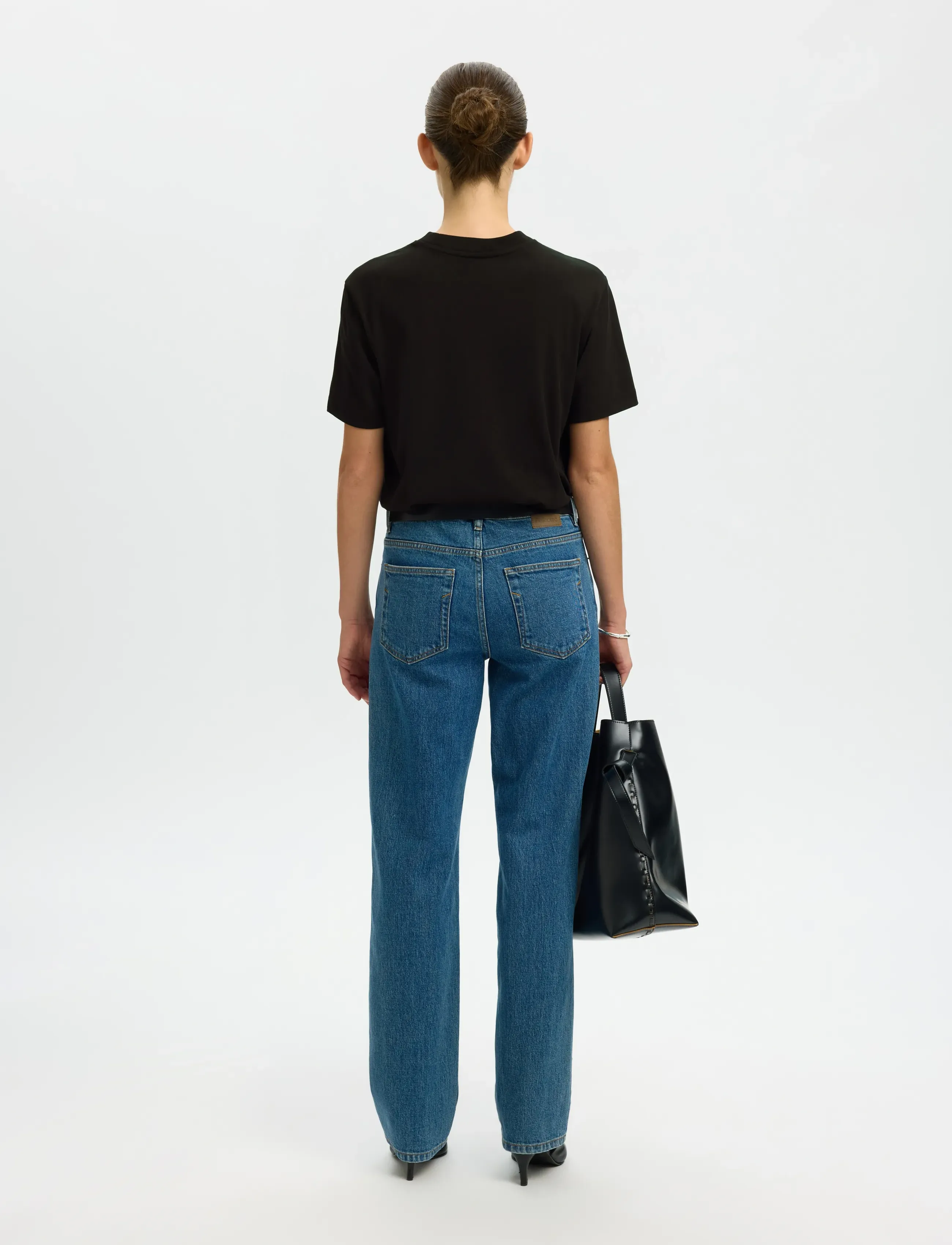 Selected - SLFRELAX COLWOMAN SS MOCK NECK TEE NOOS - stuttermarbolir - black - 2