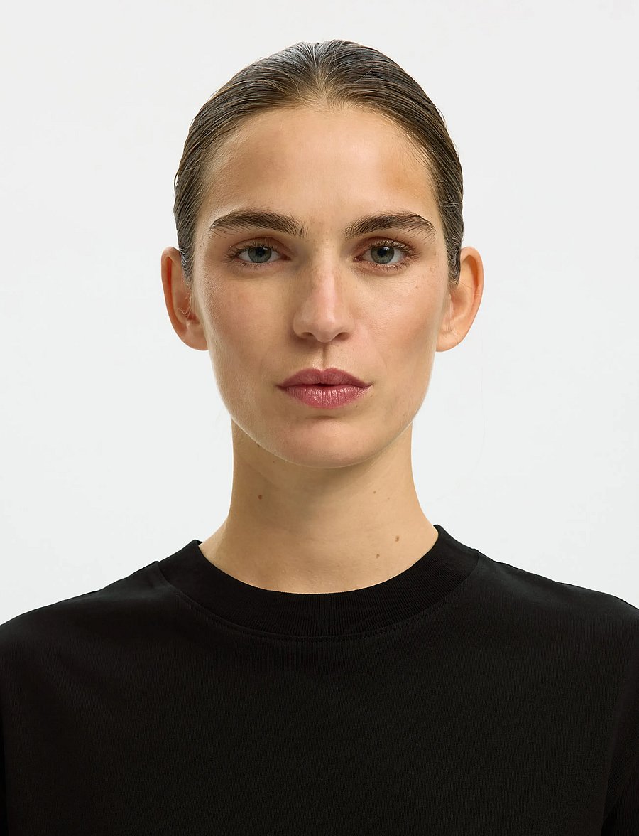 Selected - SLFRELAX COLWOMAN SS MOCK NECK TEE NOOS - stuttermarbolir - black - 4