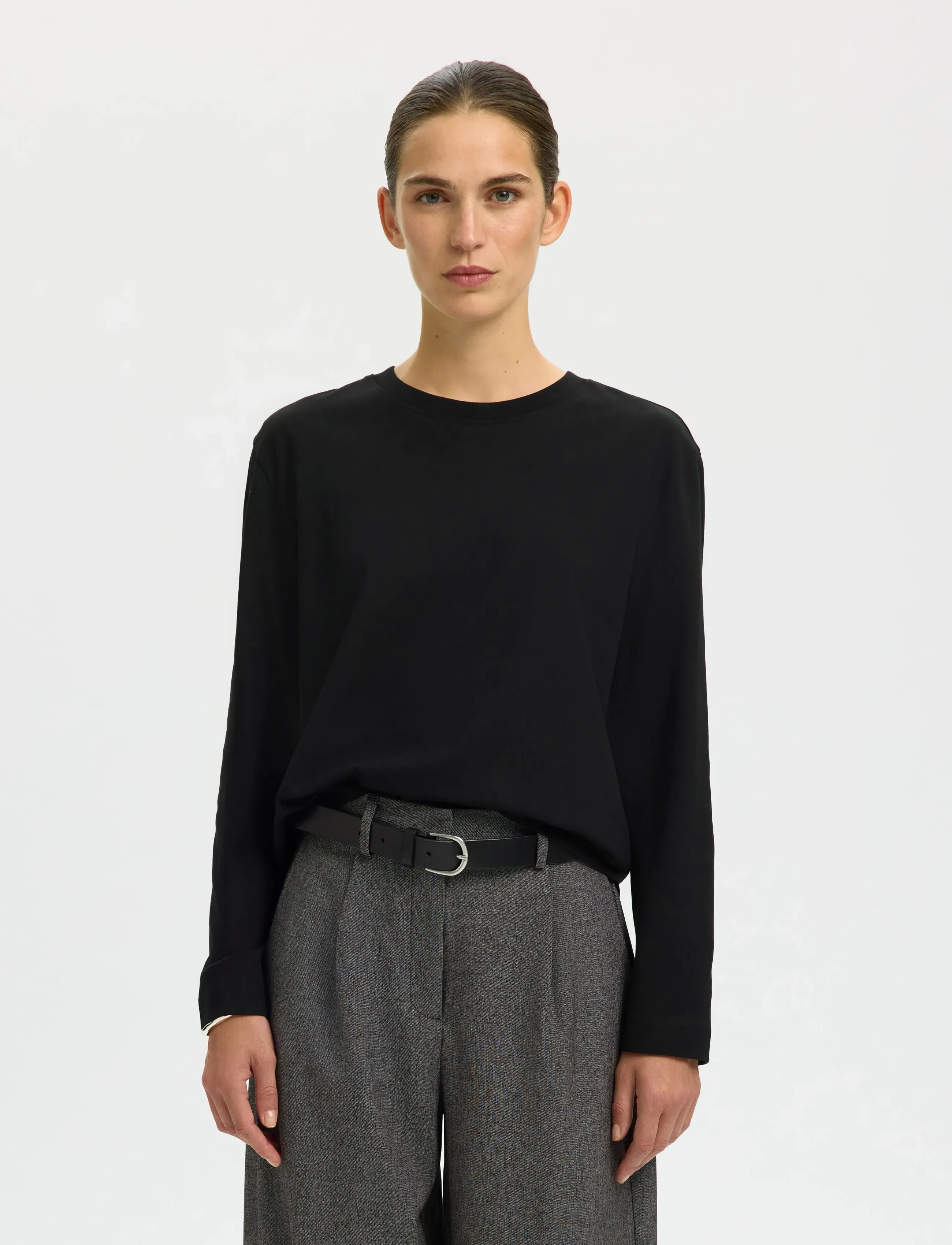 Selected - SLWESSENTIAL LS BOXY TEE NOOS - langærmede toppe - black - 0