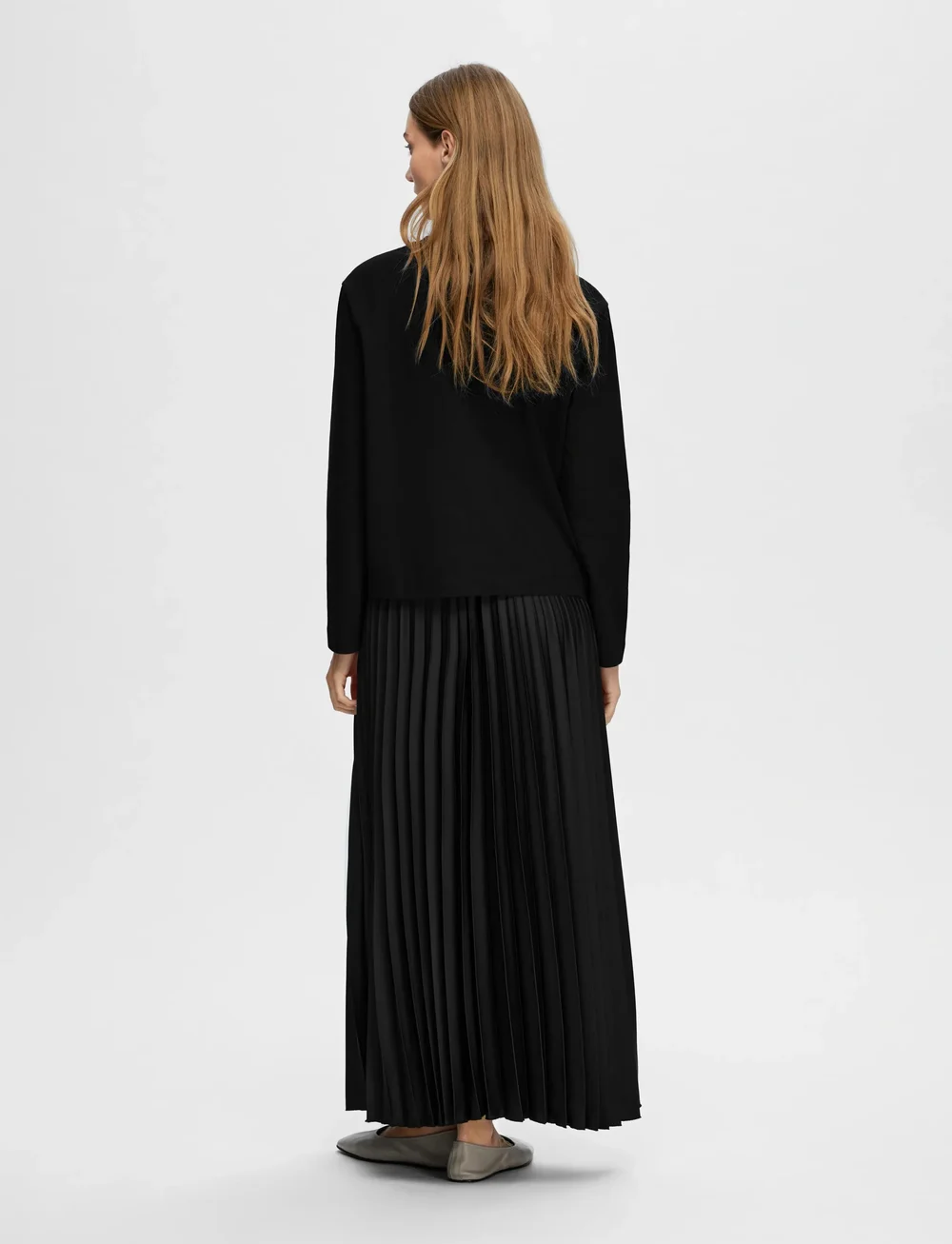 Selected - SLFESSENTIAL LS BOXY TEE NOOS - langærmede toppe - black - 2