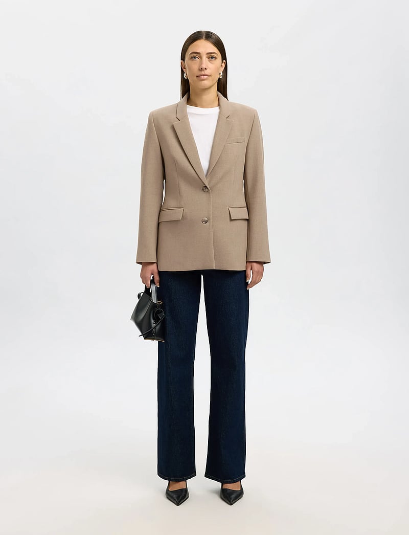 Selected - SLWRITA LS CLASSIC BLAZER CAMEL MEL NOOS - einreihige blazer - camel - 4