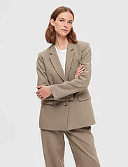 Selected Femme - SLFRITA LS CLASSIC BLAZER CAMEL MEL NOOS - party wear at outlet prices - camel - 5