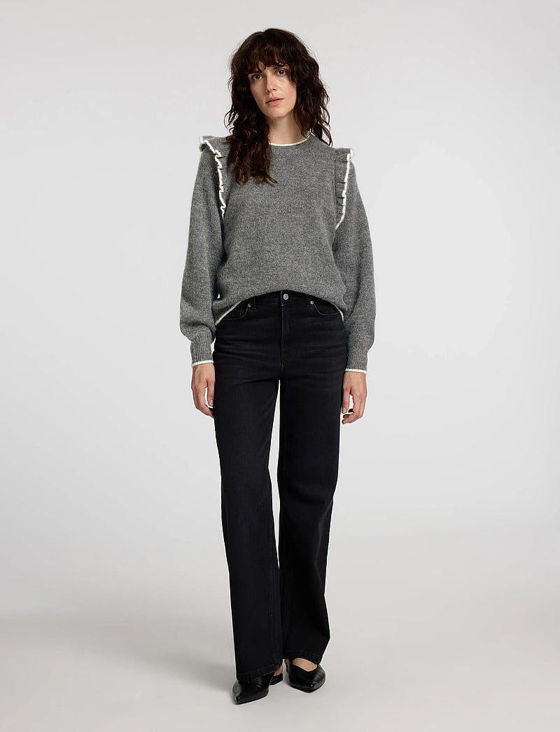 Selected - SLFALVA FRILLS LS KNIT O-NECK - striktrøjer - medium grey melange - 0