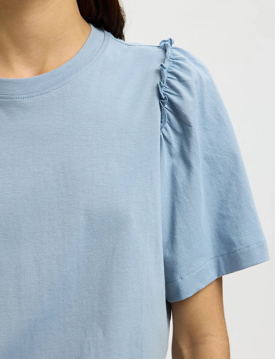 Selected - SLWPENELOPE 2/4 RUFFLE TEE NOOS - t-shirts - dusty blue - 4
