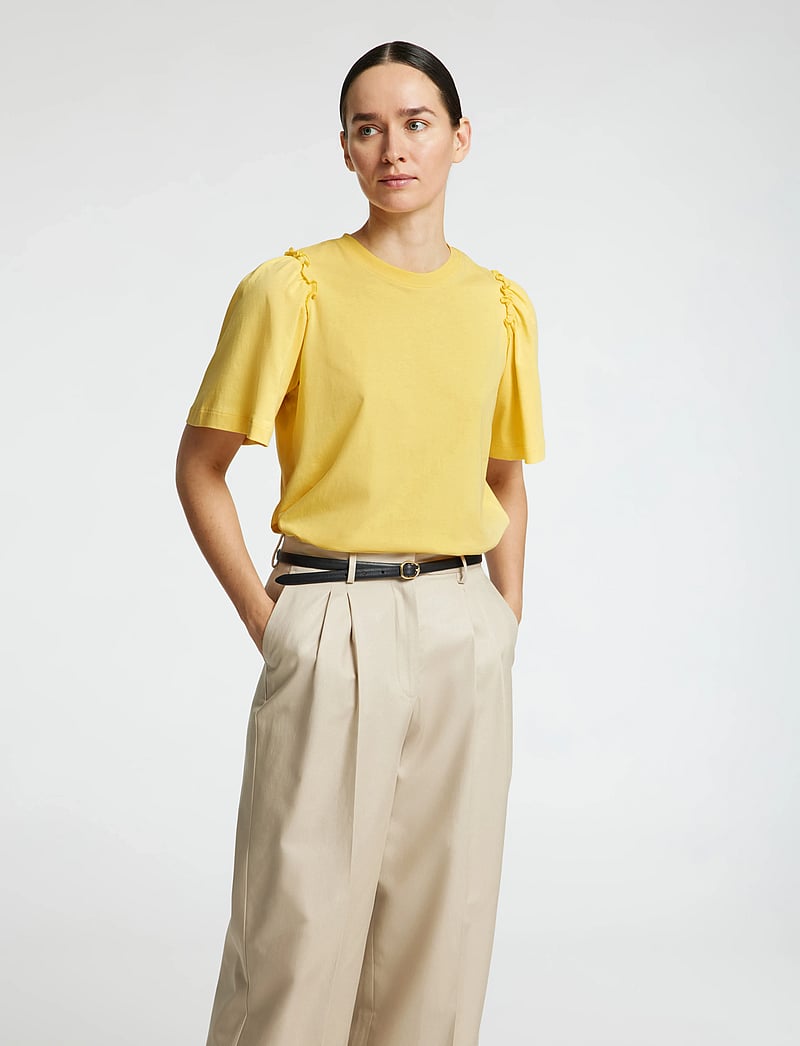 Selected - SLWPENELOPE 2/4 RUFFLE TEE NOOS - t-shirts - sundress - 5