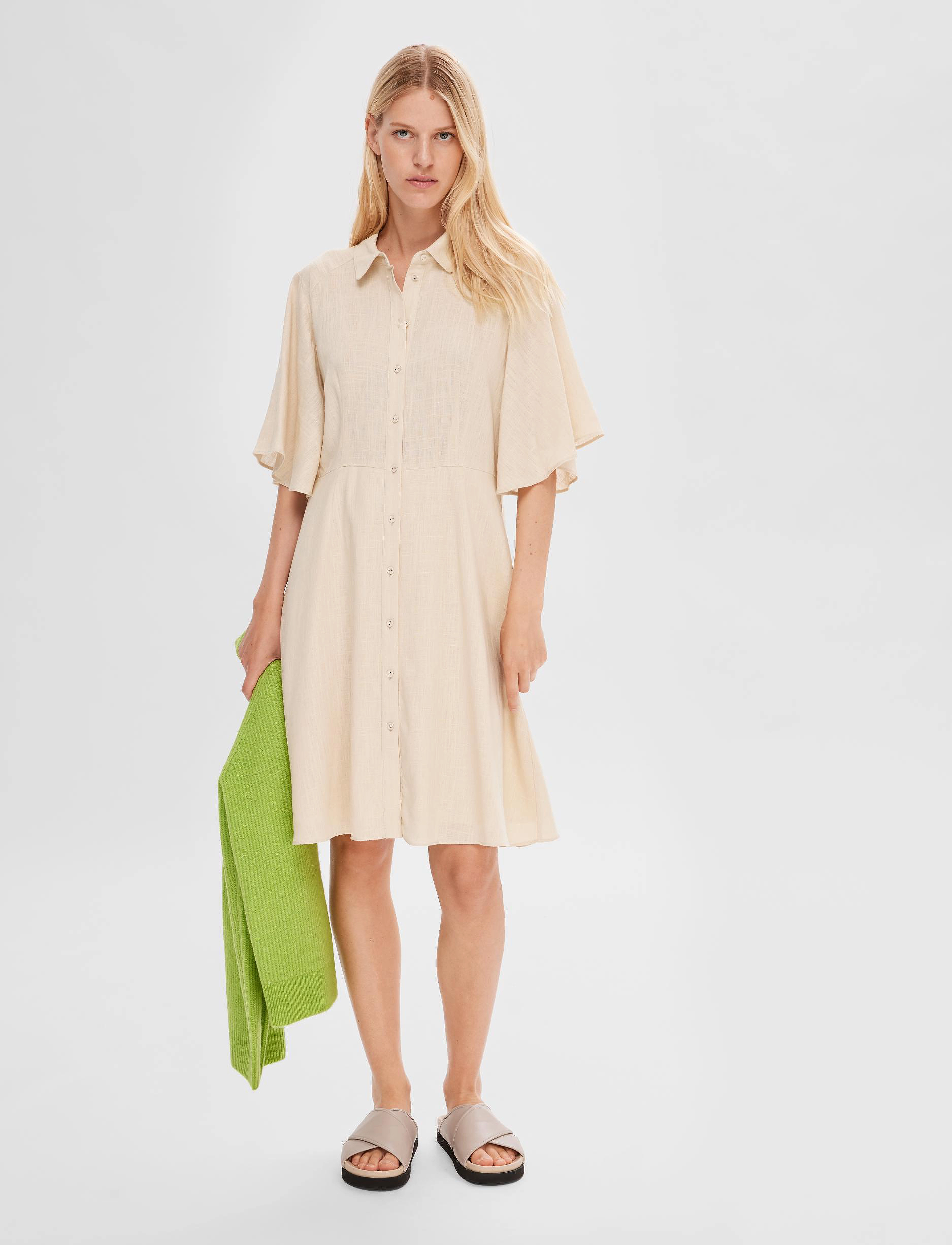 Selected - SLFGULIA 2/4 SHORT SHIRT DRESS D - skjortekjoler - sandshell - 3