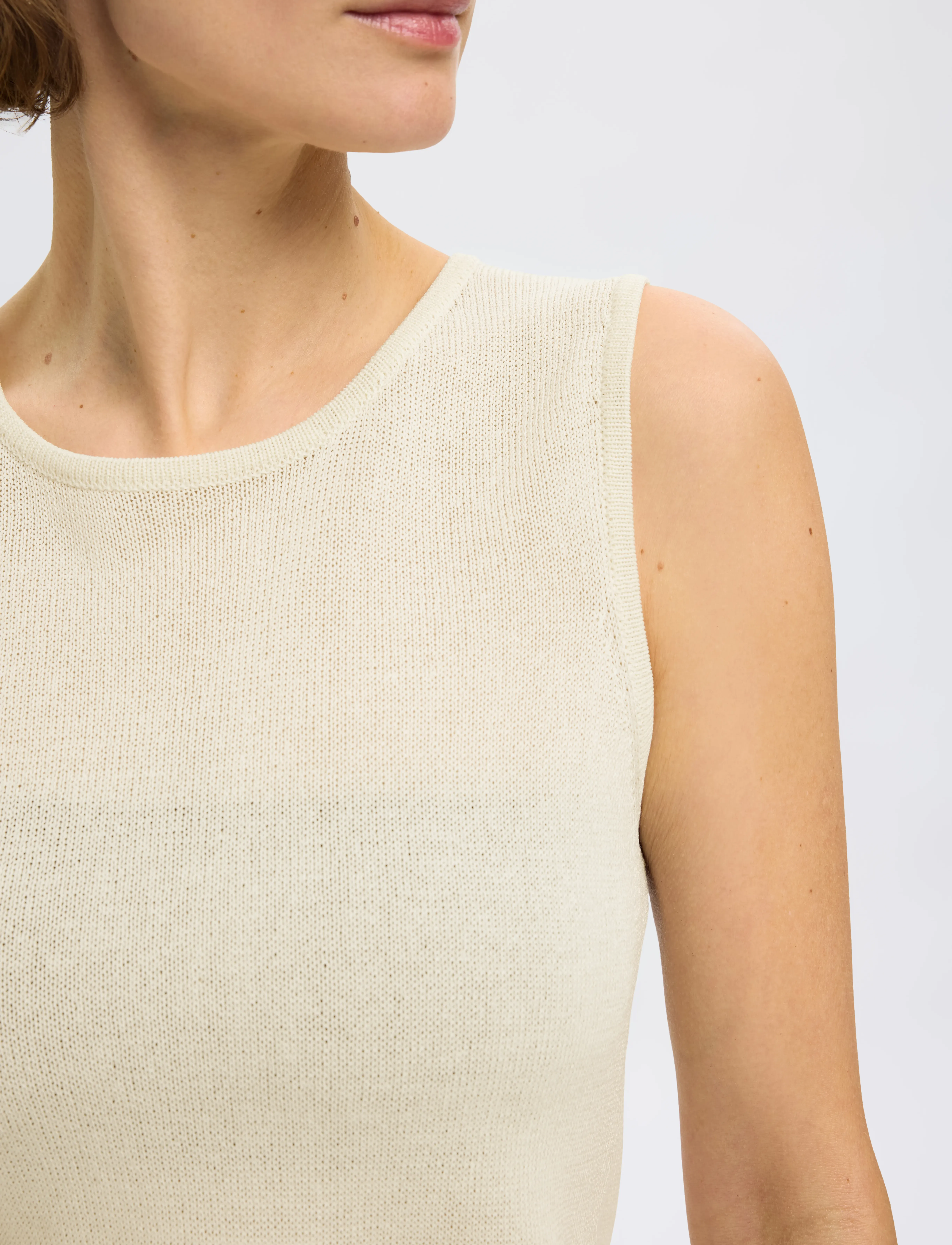 Selected - SLFMOON SUS SL KNIT TOP B - mouwloze tops - birch - 4
