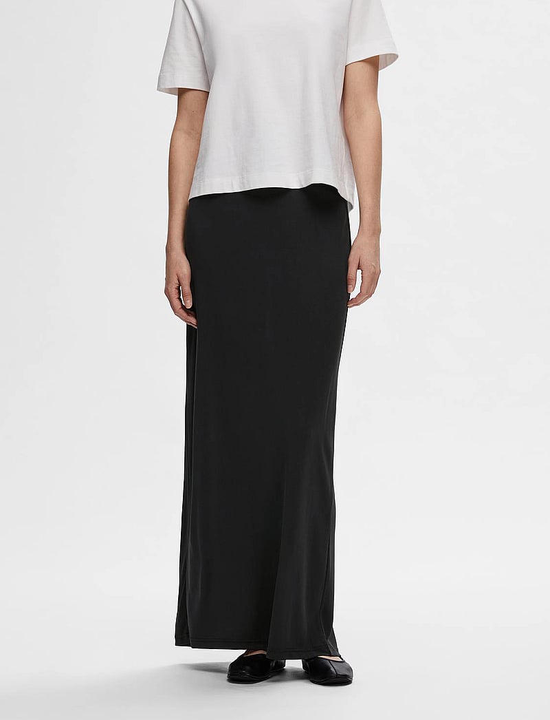 Selected - SLFNOLA HW ANKLE SLIM SKIRT - maxi nederdele - black - 0