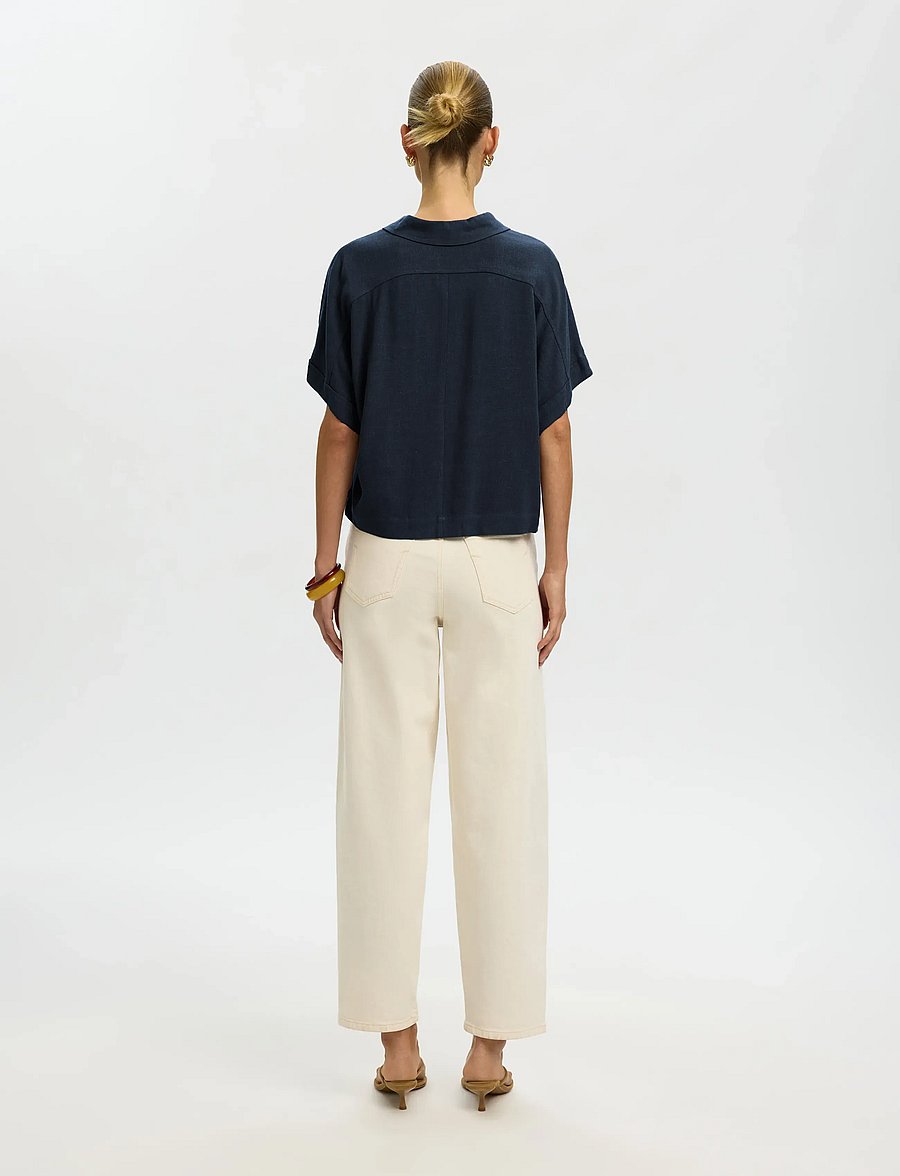 Selected - SLWVIVA SS CROPPED SUN SHIRT NOOS - kurzärmlige hemden - dark sapphire - 2
