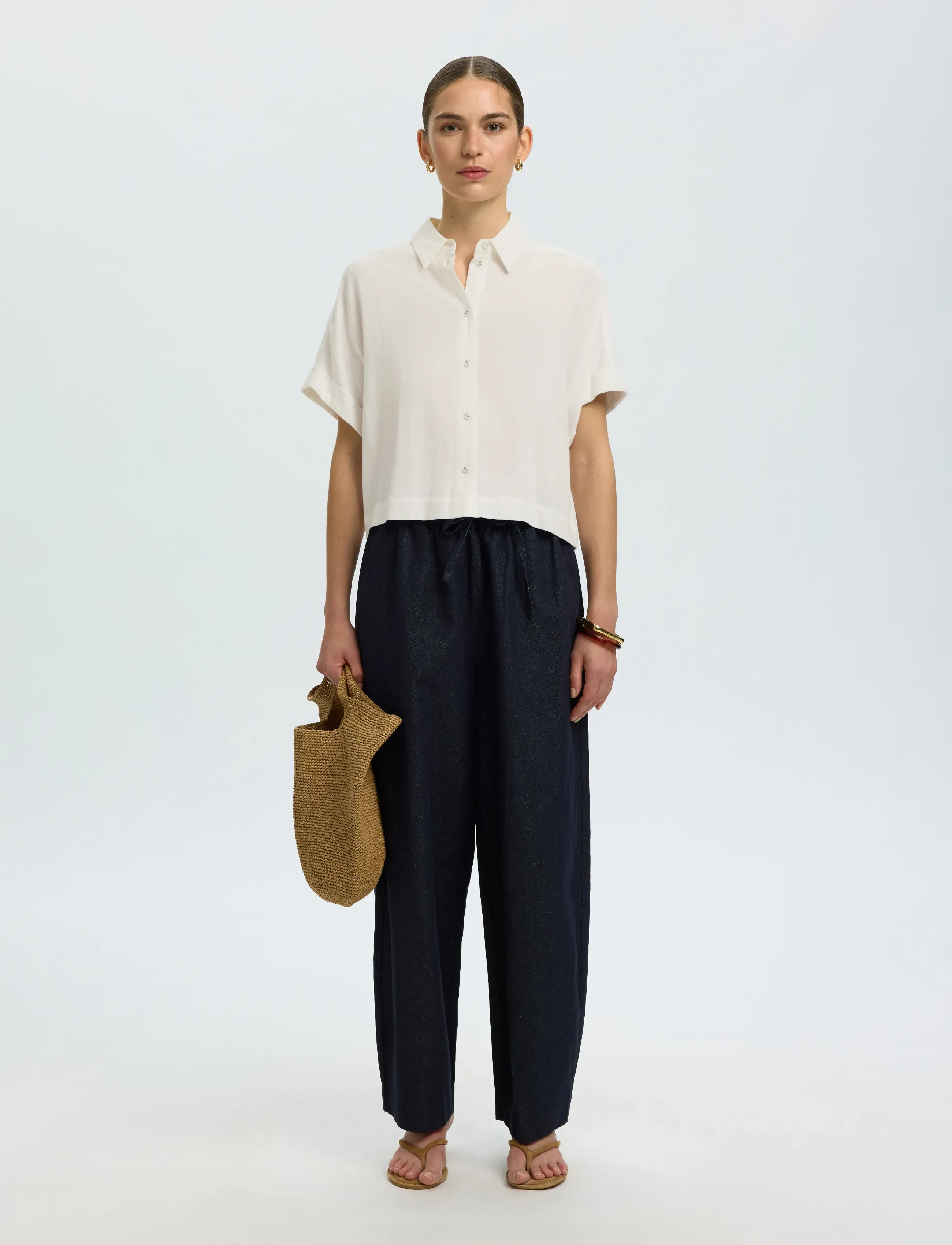 Selected - SLWVIVA SS CROPPED SUN SHIRT NOOS - kurzärmlige hemden - sandshell - 5