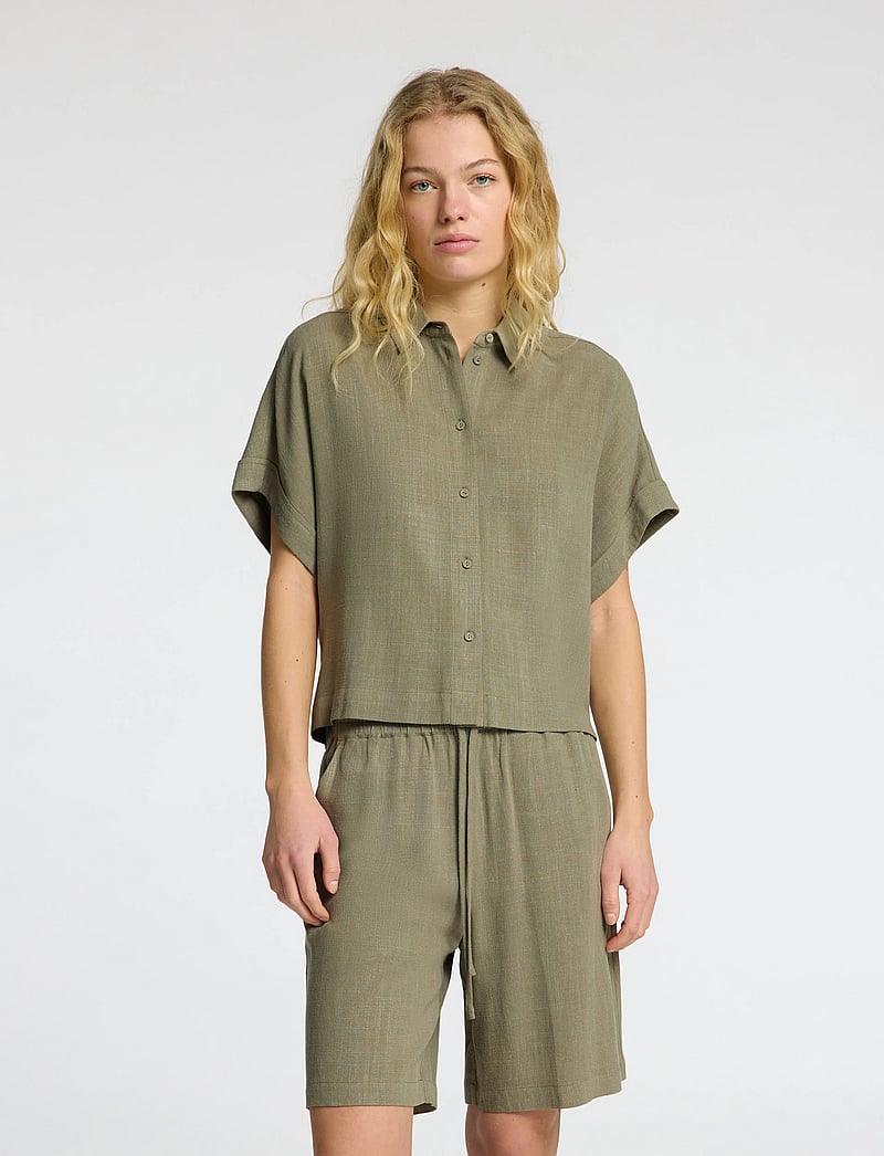 Selected - SLFVIVA SS CROPPED SUN SHIRT NOOS - kortærmede skjorter - vetiver - 5