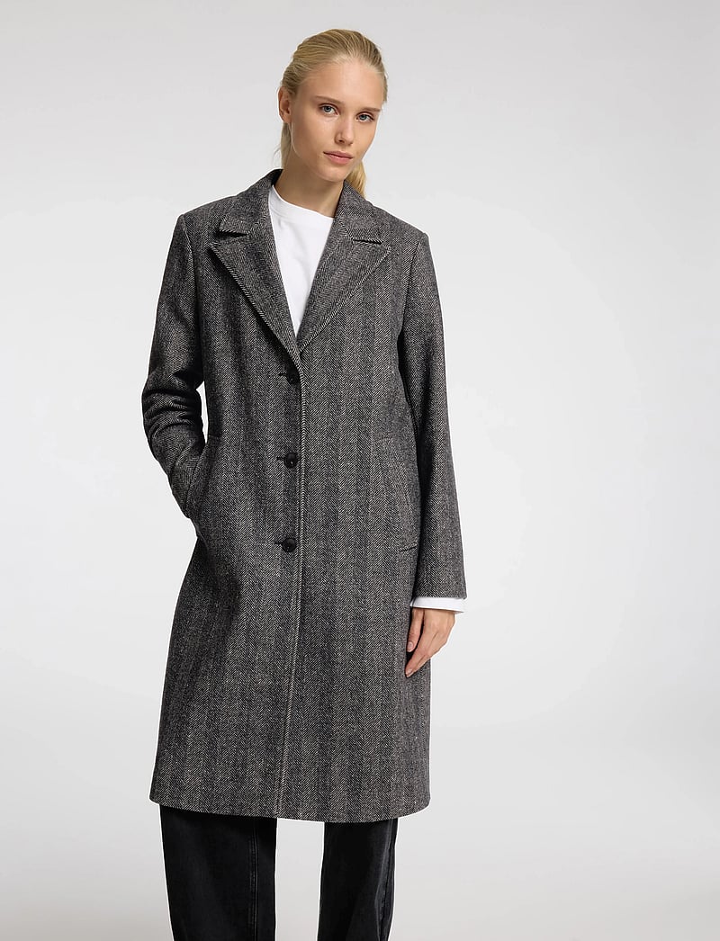 Selected - SLFNEW ALMA WOOL COAT HERRINGBONE NOOS - frakker - black - 5