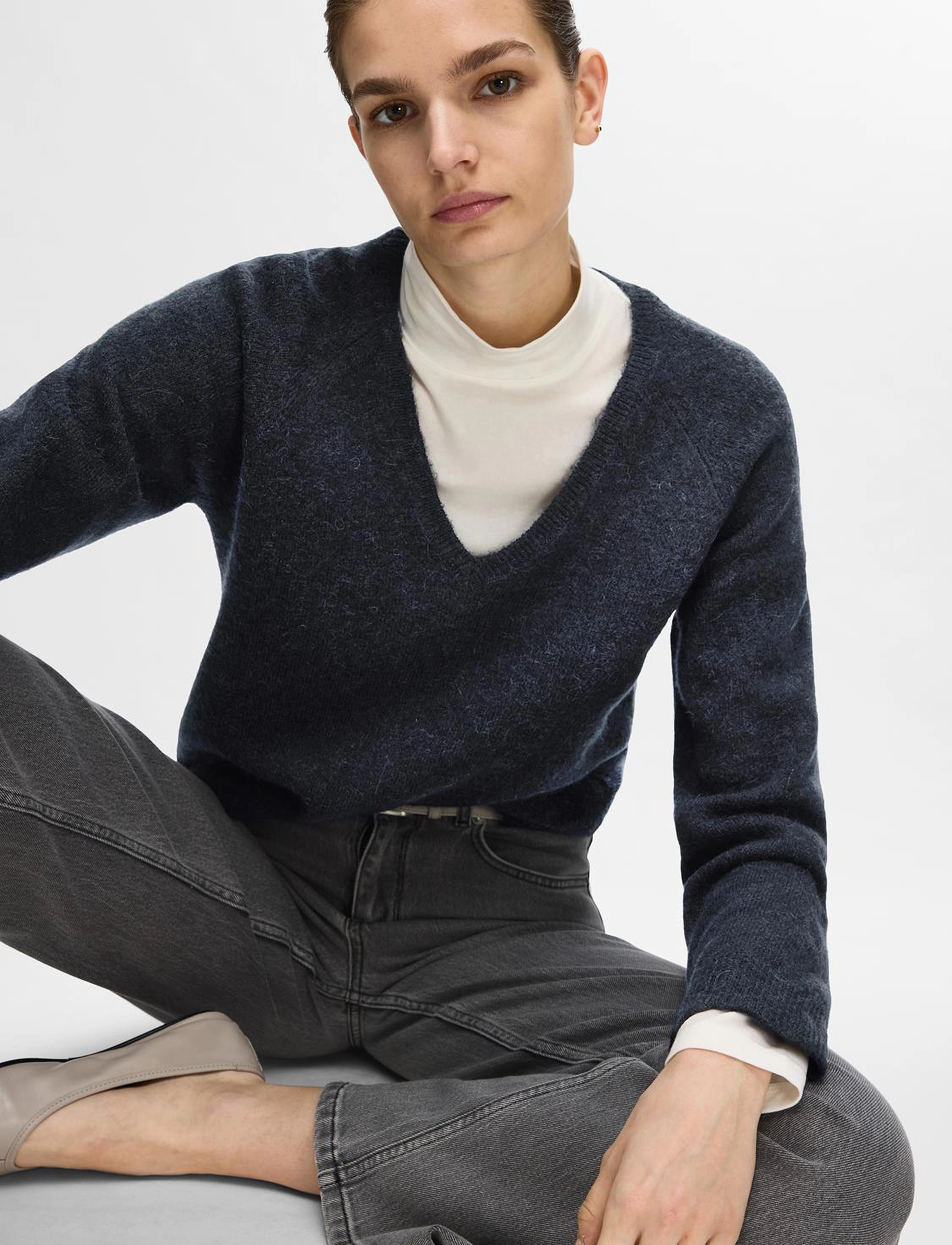 Selected - SLFLULU NEW LS KNIT V-NECK B NOOS - pullover - dark sapphire - 4