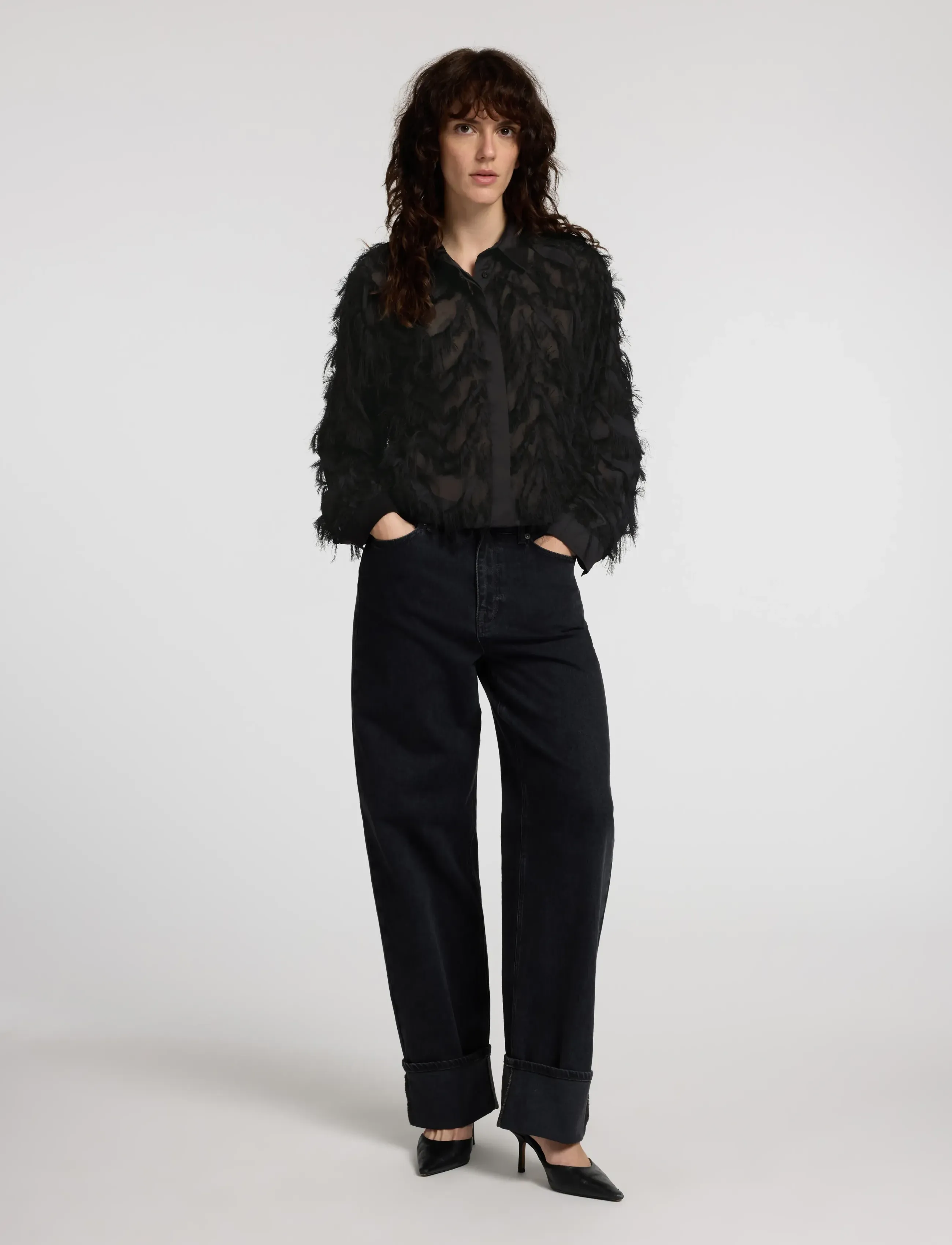 Selected - SLWMYLINE LS FLUFFY CROPPED SHIRT B - langärmlige hemden - black - 3