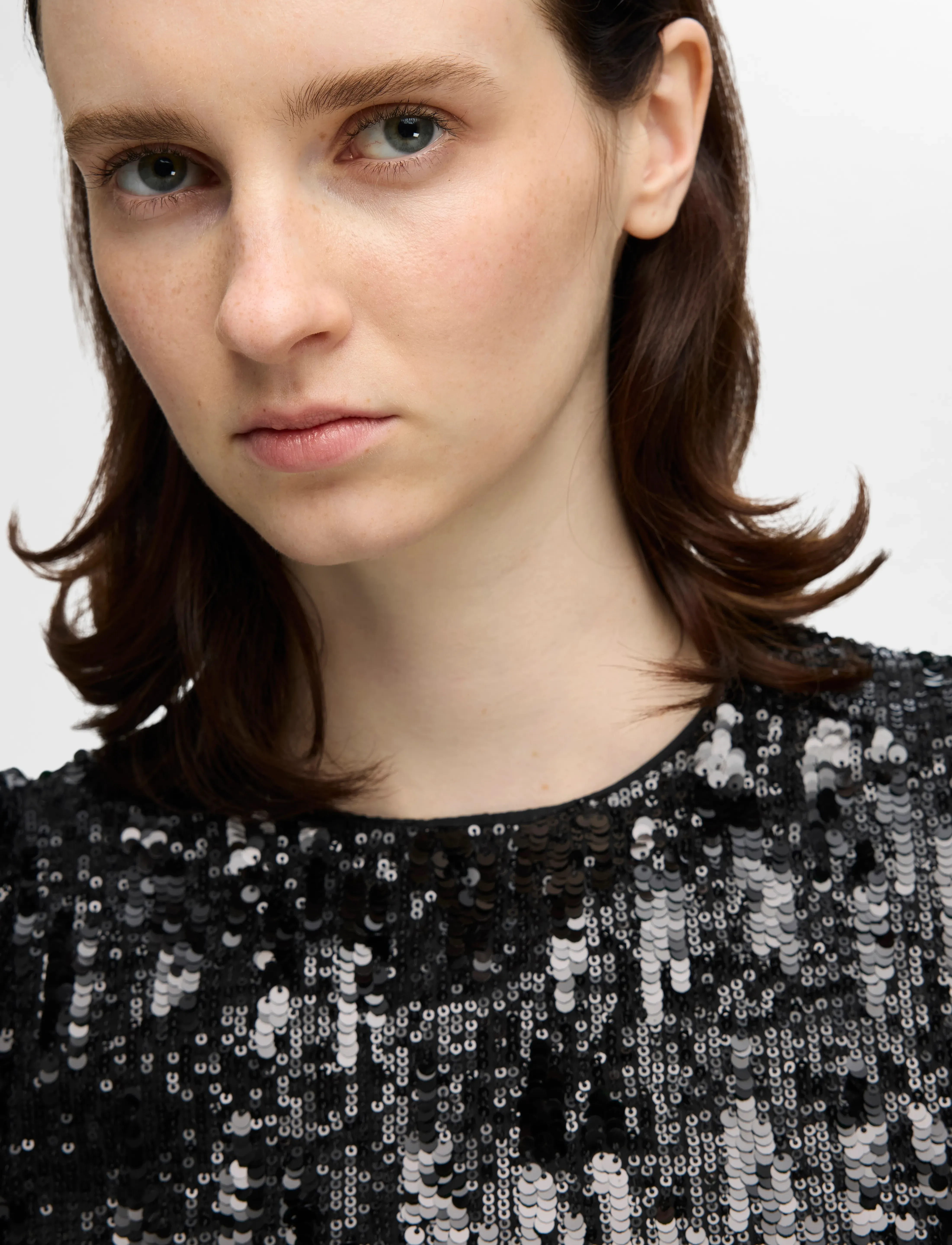 Selected - SLFARI-COLYN LS SHORT SEQUINS DRESS B - pailletkjoler - black - 5