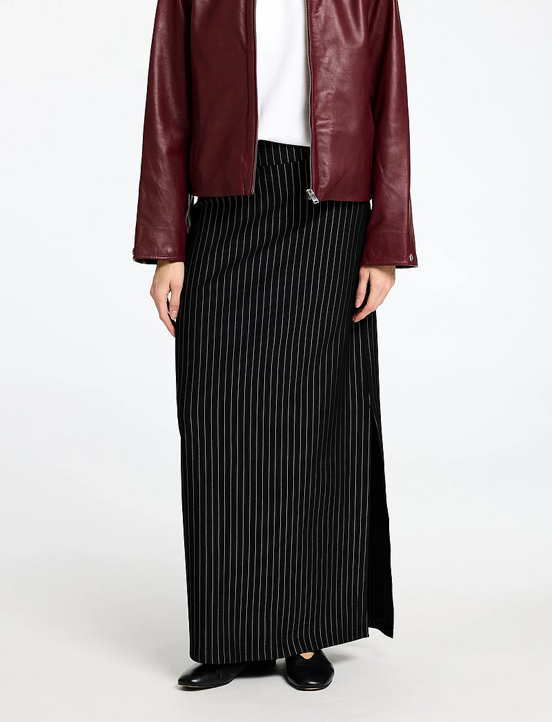 Selected - SLFPENNIE HW ANKLE SKIRT - maxikjolar - black - 3