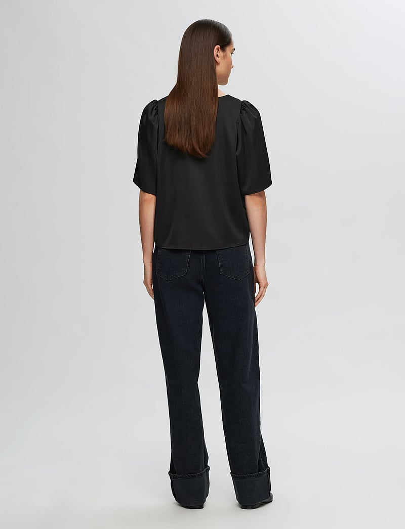 Selected - SLFLENA 2/4 V-NECK TOP D2 - kurzämlige blusen - black - 2