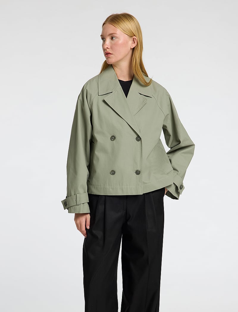 Selected - SLFCILO SHORT TRENCHCOAT NOOS - utility jassen - vetiver - 0