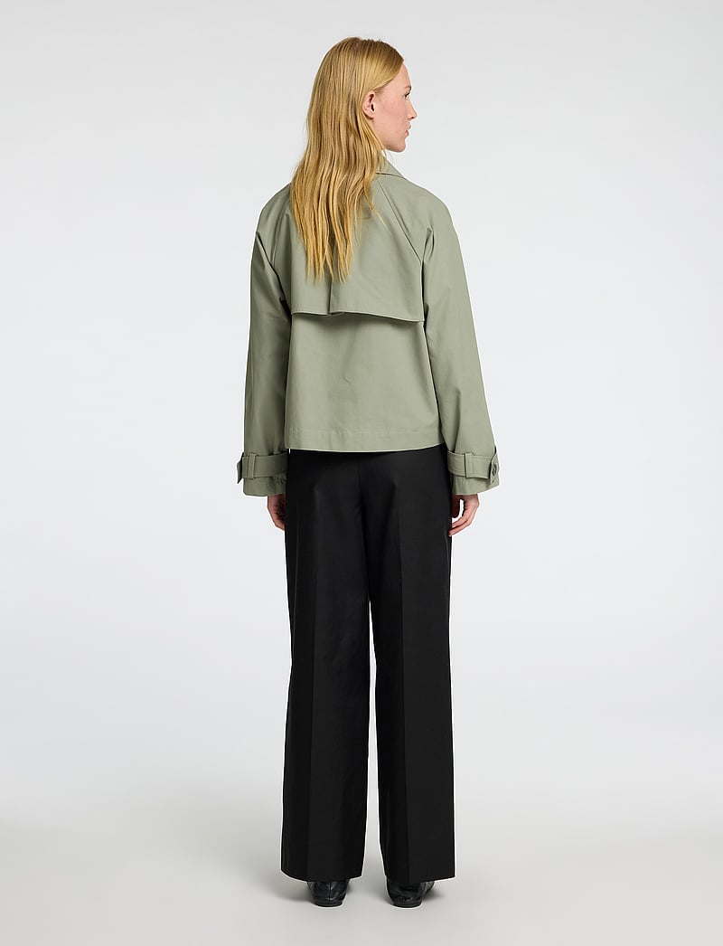 Selected - SLFCILO SHORT TRENCHCOAT NOOS - utility jassen - vetiver - 2