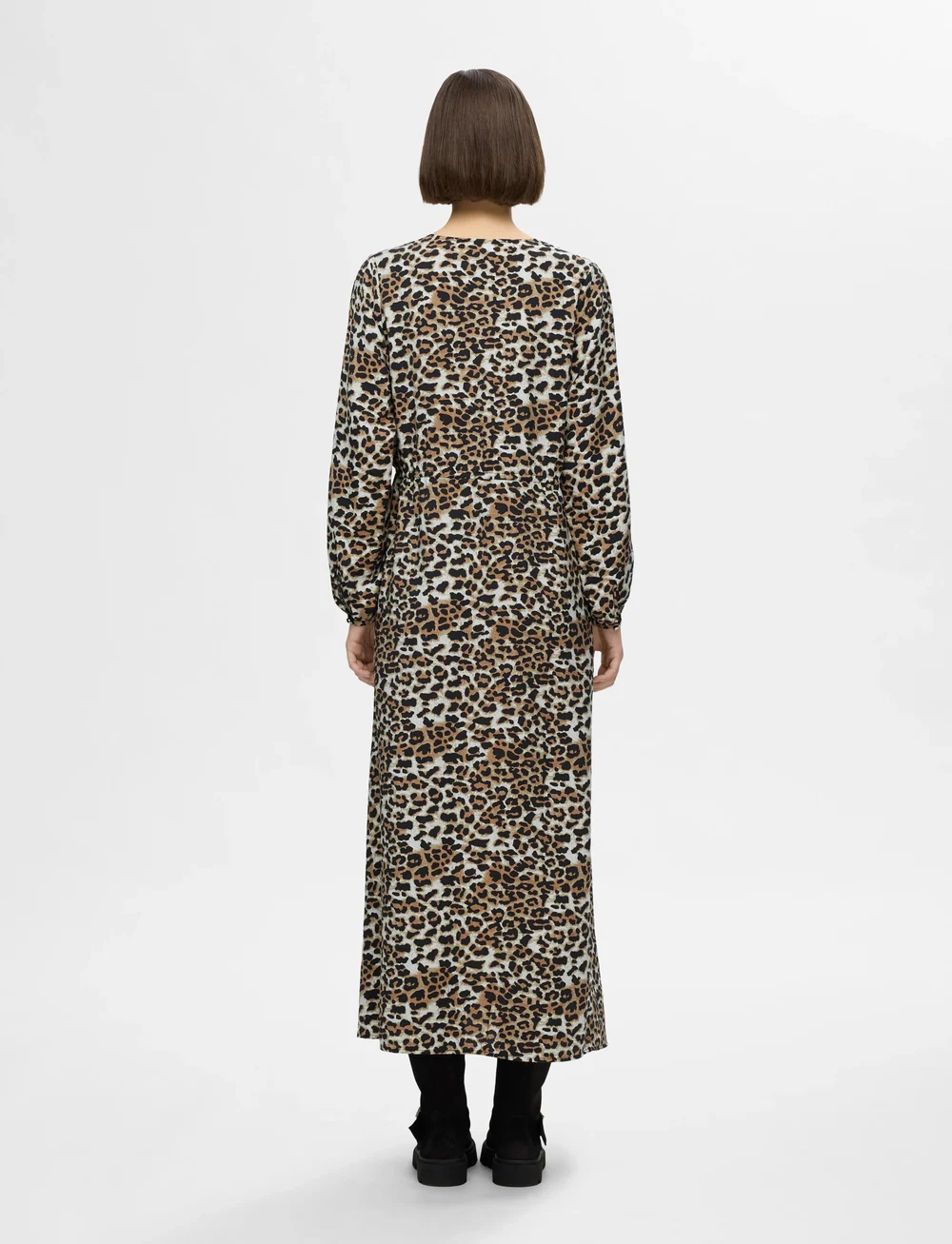 Selected - SLFSALLI-DAMINA LS AOP ANKLE DRESS B - maxiklänningar - black - 5