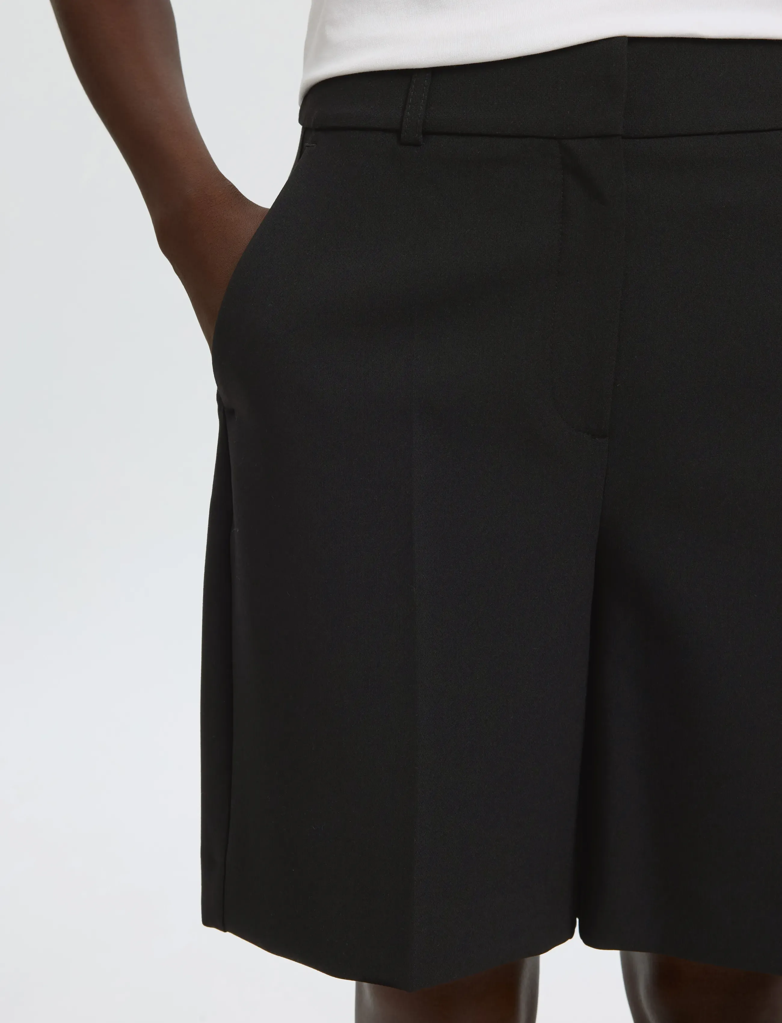 Selected - SLWRITA HW SHORTS FD - chino shorts - black - 4