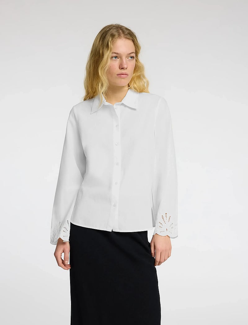 Selected - SLFDAHLIA LS BRODERI SHIRT NOOS - langærmede skjorter - bright white - 5