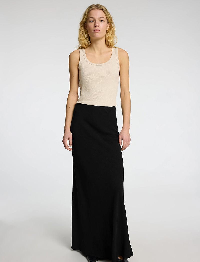 Selected - SLFVIVA-LENA HW ANKLE SUN SKIRT - maxi nederdele - black - 3