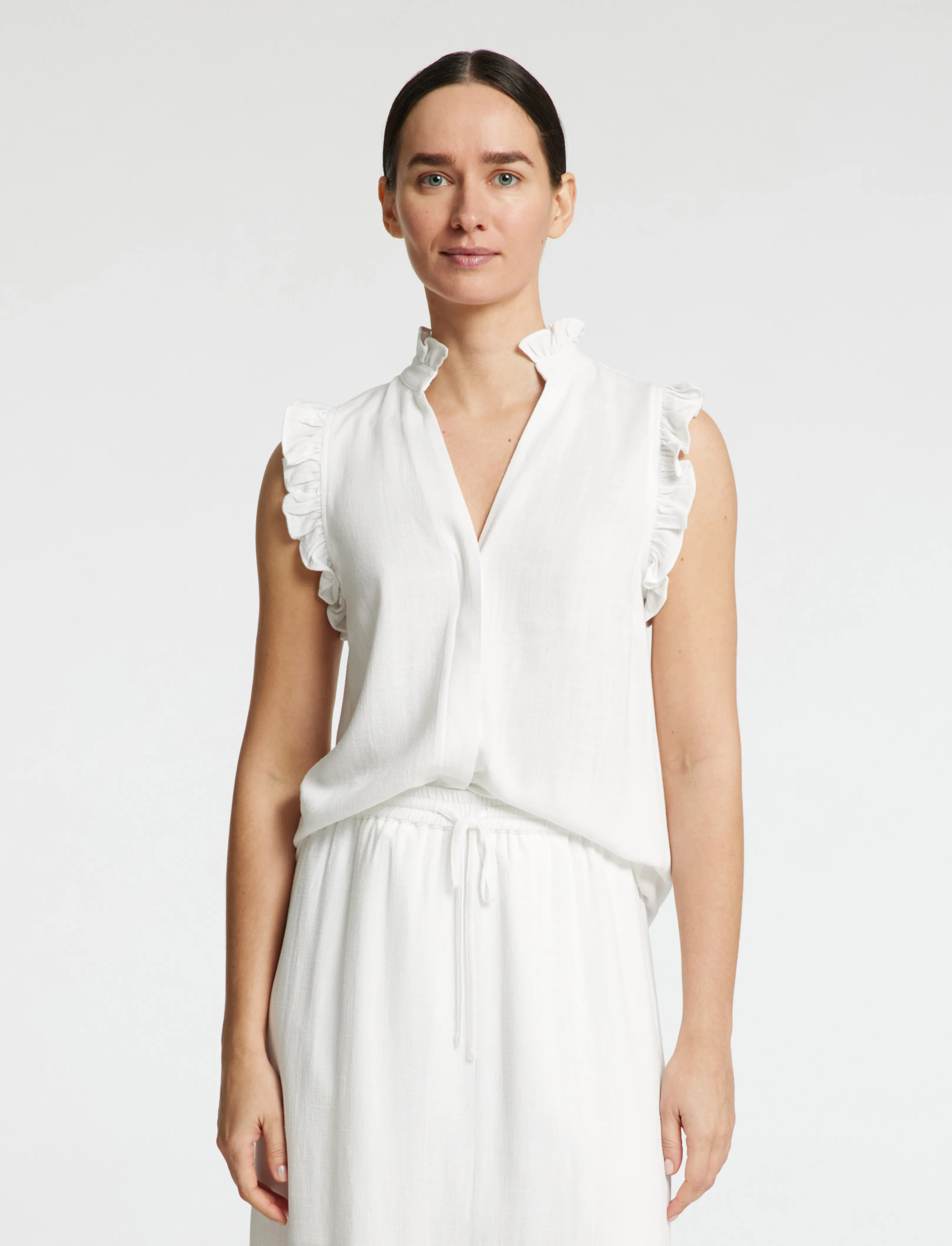 Selected SLFVIVA SL SUN RUFFLE TOP NOOS - T-shirts & Toppar - SNOW WHITE / white