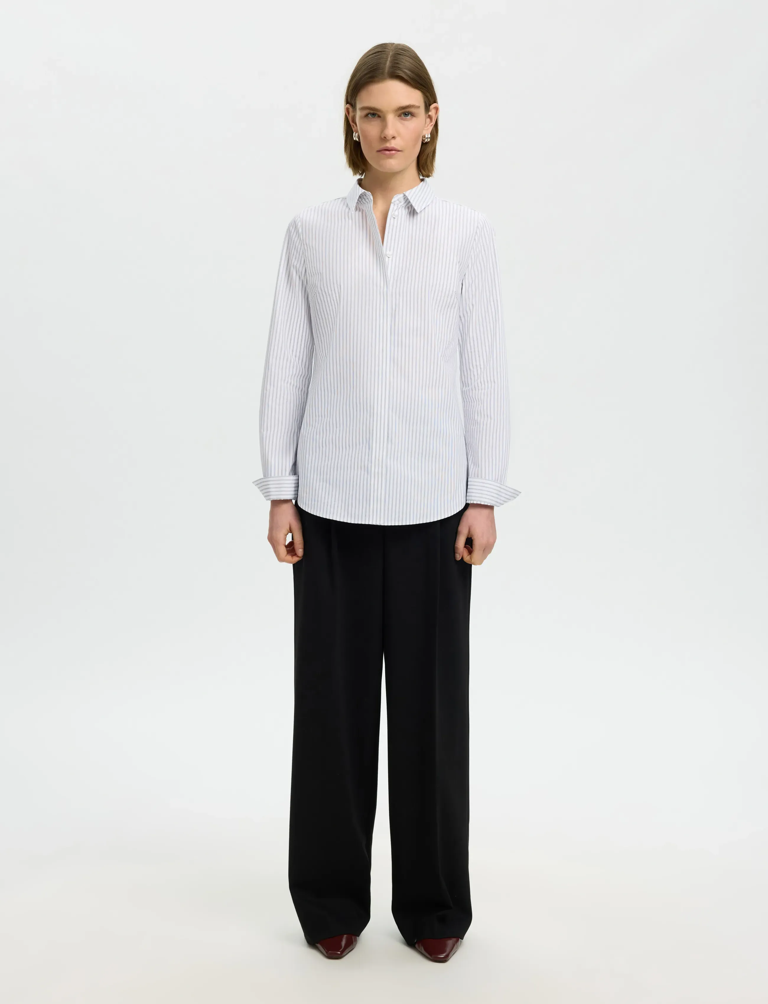 Selected - SLWROMIE LS STRIPED FITTED SHIRT NOOS - chemises à manches longues - bright white - 3