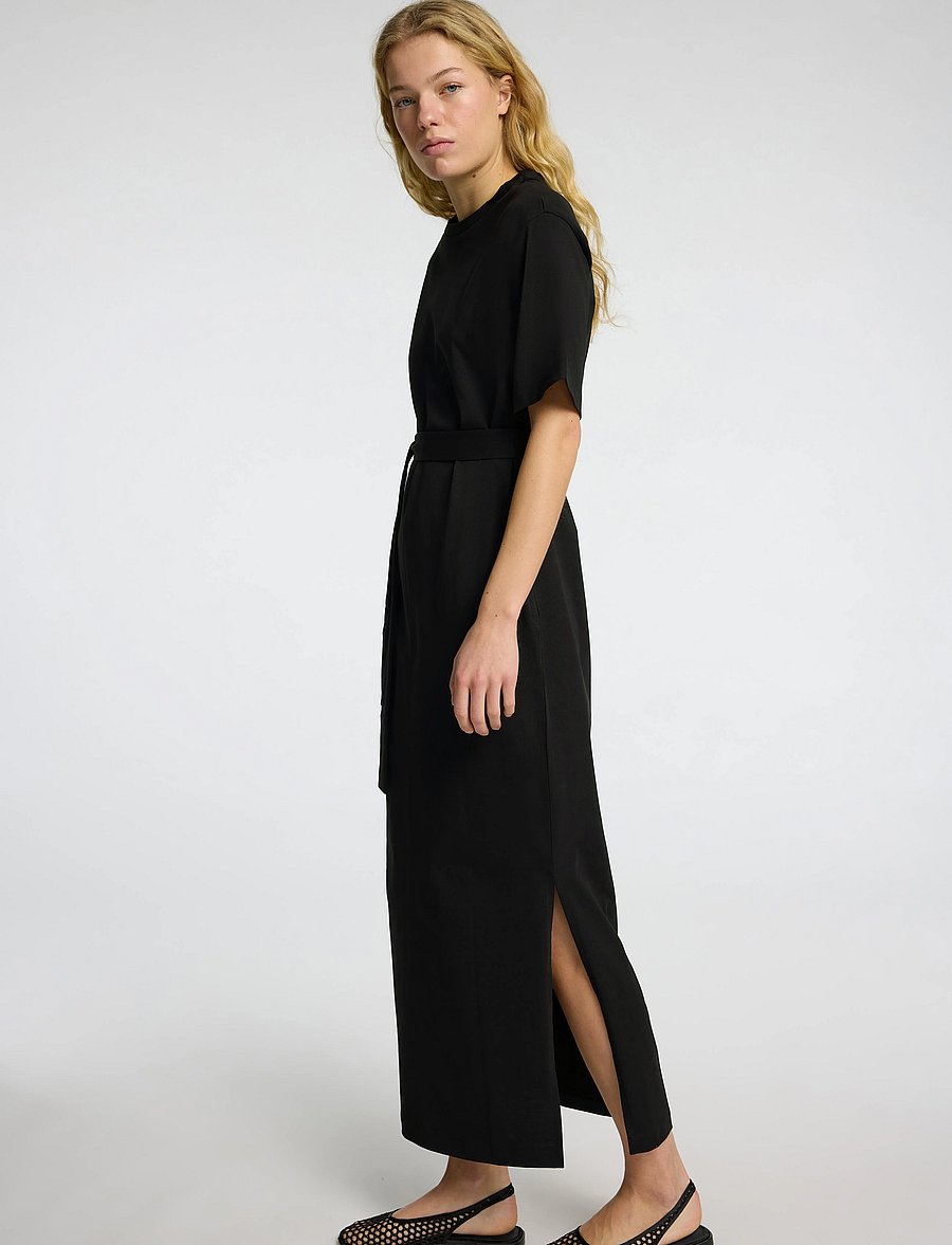Selected - SLFESSENTIAL SS POCKET ANKLE DRESS NOOS - t-shirt-kleider - black - 3