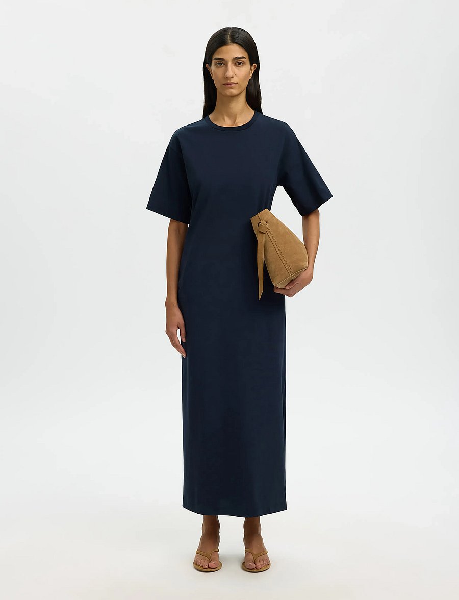 Selected - SLFESSENTIAL SS POCKET ANKLE DRESS NOOS - robes t-shirt - dark sapphire - 0
