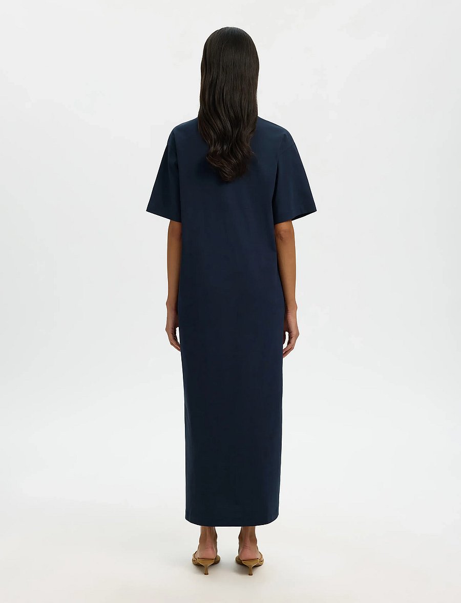 Selected - SLFESSENTIAL SS POCKET ANKLE DRESS NOOS - robes t-shirt - dark sapphire - 2