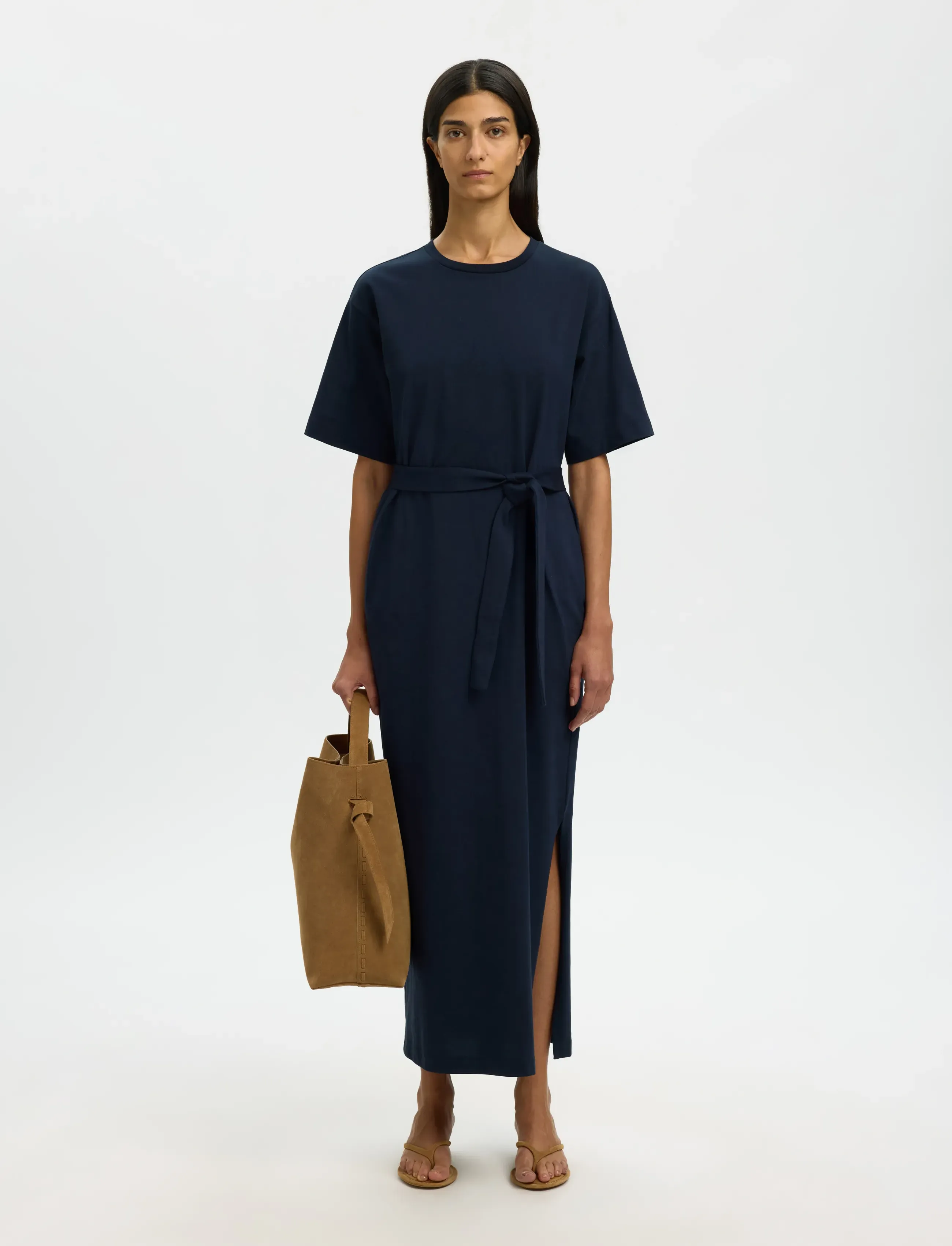 Selected - SLFESSENTIAL SS POCKET ANKLE DRESS NOOS - robes t-shirt - dark sapphire - 3
