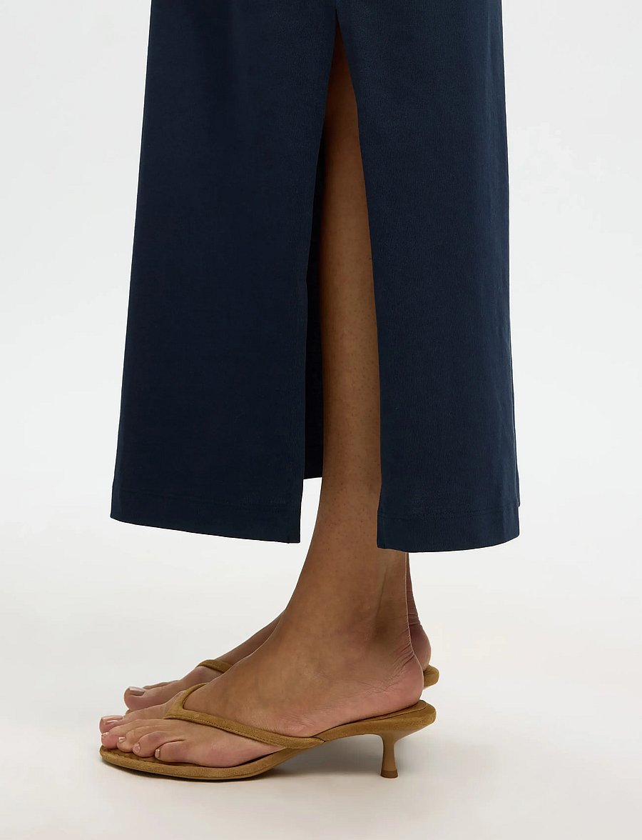 Selected - SLFESSENTIAL SS POCKET ANKLE DRESS NOOS - robes t-shirt - dark sapphire - 4