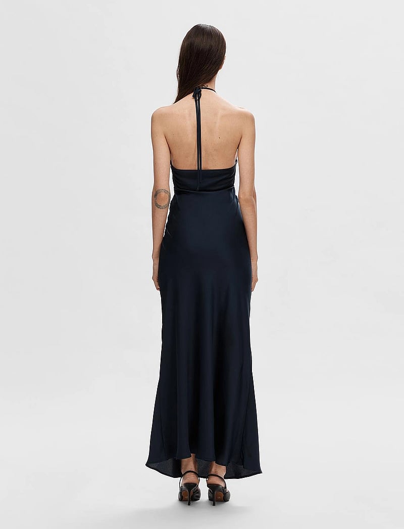 Selected - SLFANNIE HALTERNECK MAXI DRESS D2 - aftenkjoler - dark sapphire - 2