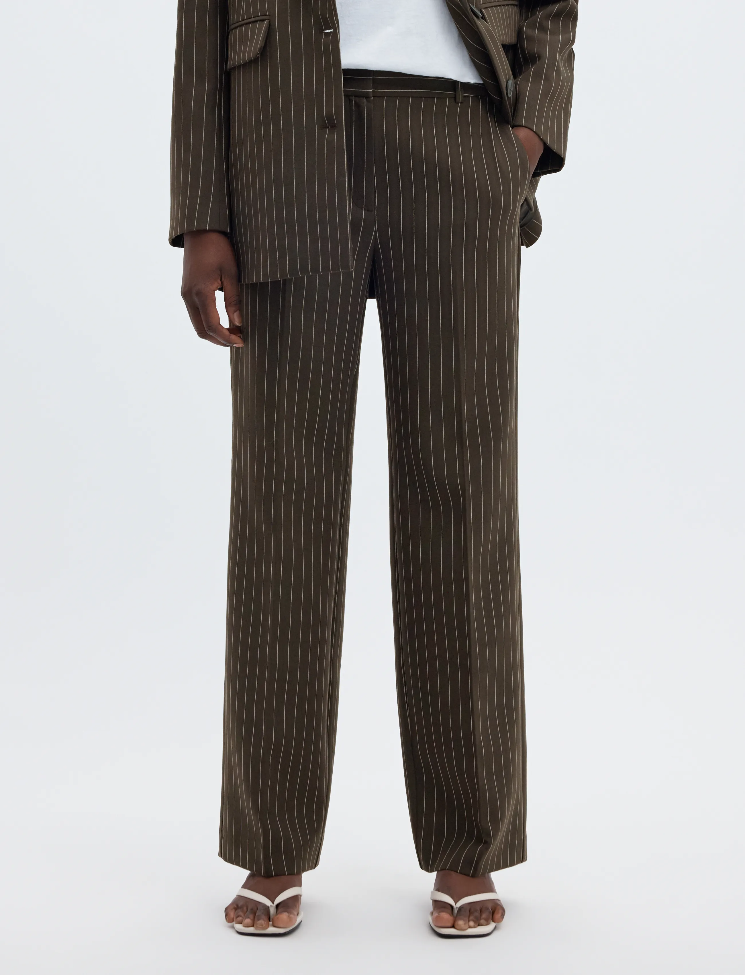 Selected SLWRITA MW WIDE PANT PIN STRIPE NOOS - Hosen mit weitem Bein - DELICIOSO / brown