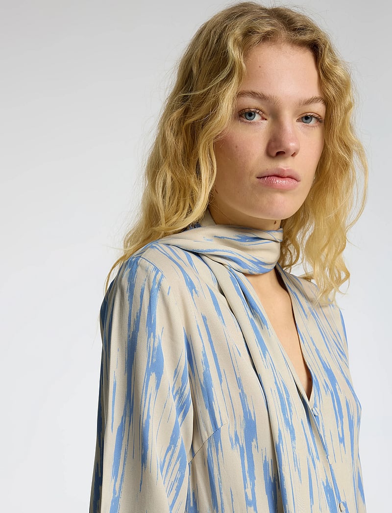 Selected - SLFBAELA 3/4 AOP ANKLE DRESS B - midikleider - birch - 4