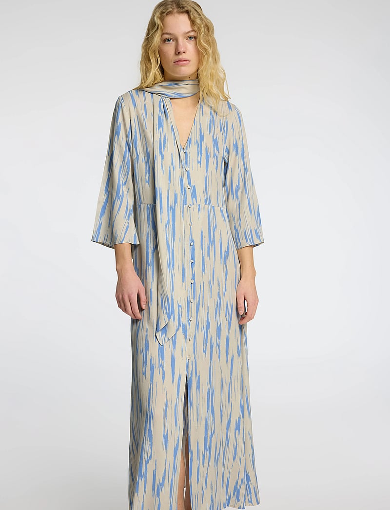 Selected - SLFBAELA 3/4 AOP ANKLE DRESS B - midikleider - birch - 5