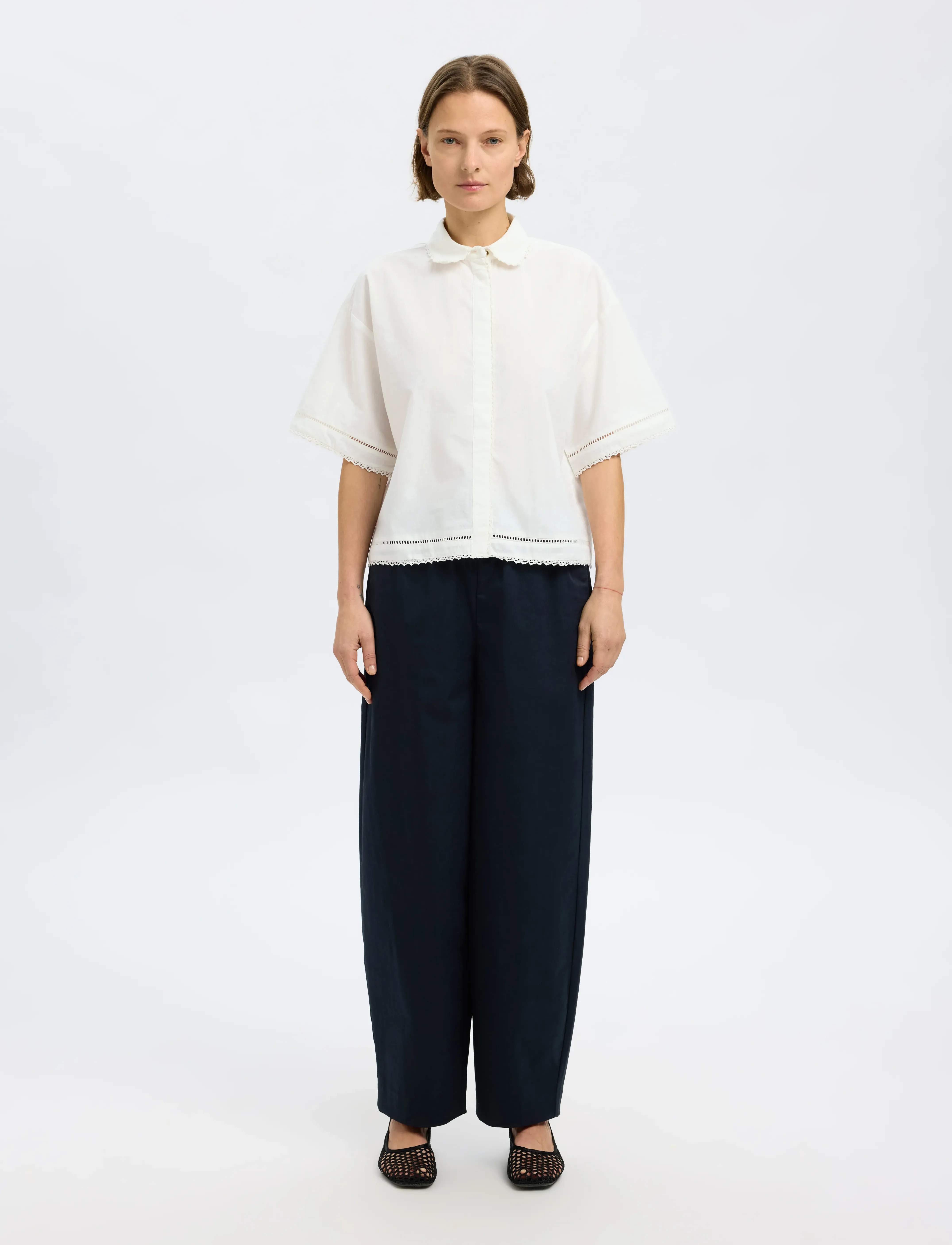 Selected - SLFNOVI SS CROCHET DETAIL SHIRT B - chemises à manches courtes - snow white - 3