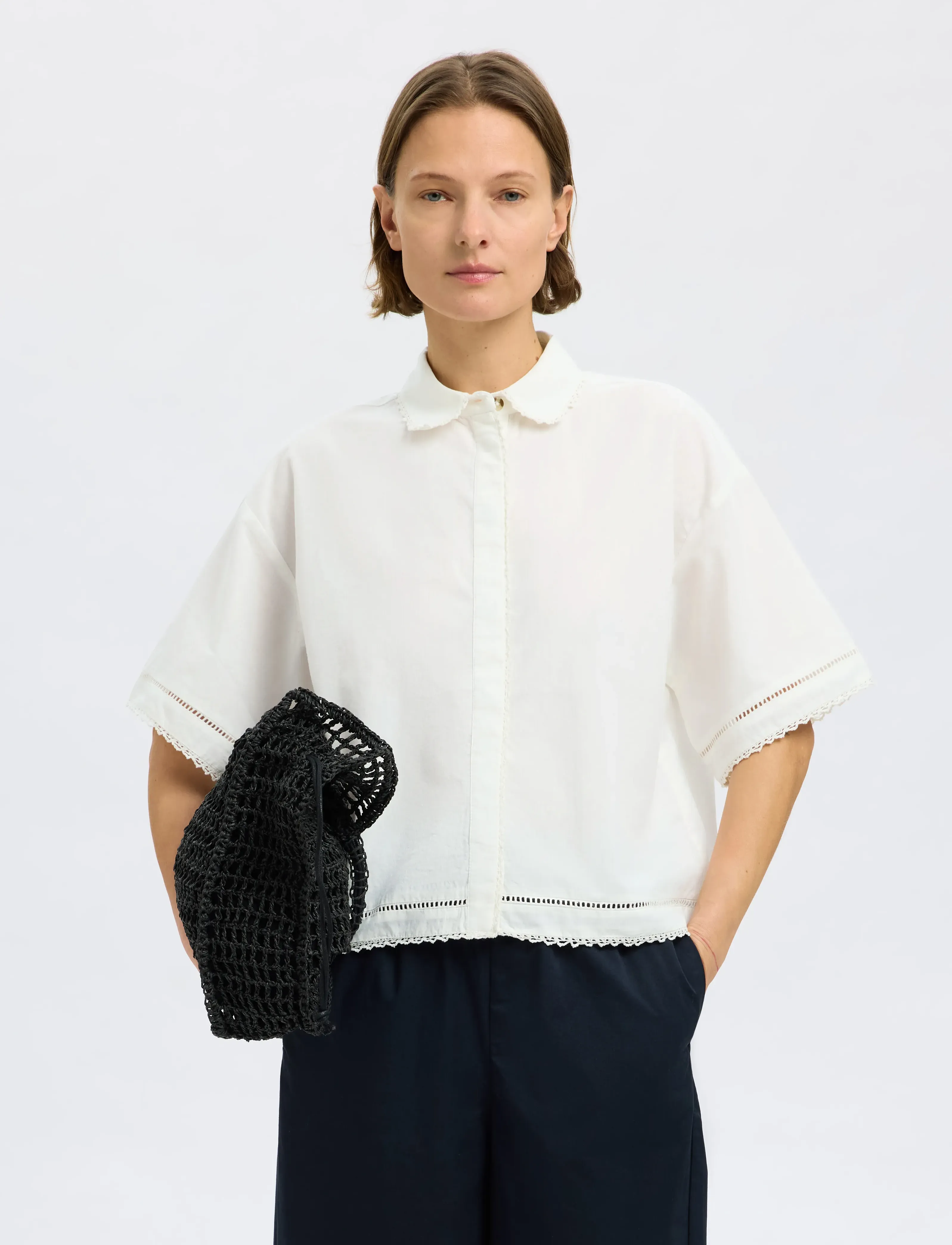 Selected - SLFNOVI SS CROCHET DETAIL SHIRT B - chemises à manches courtes - snow white - 5