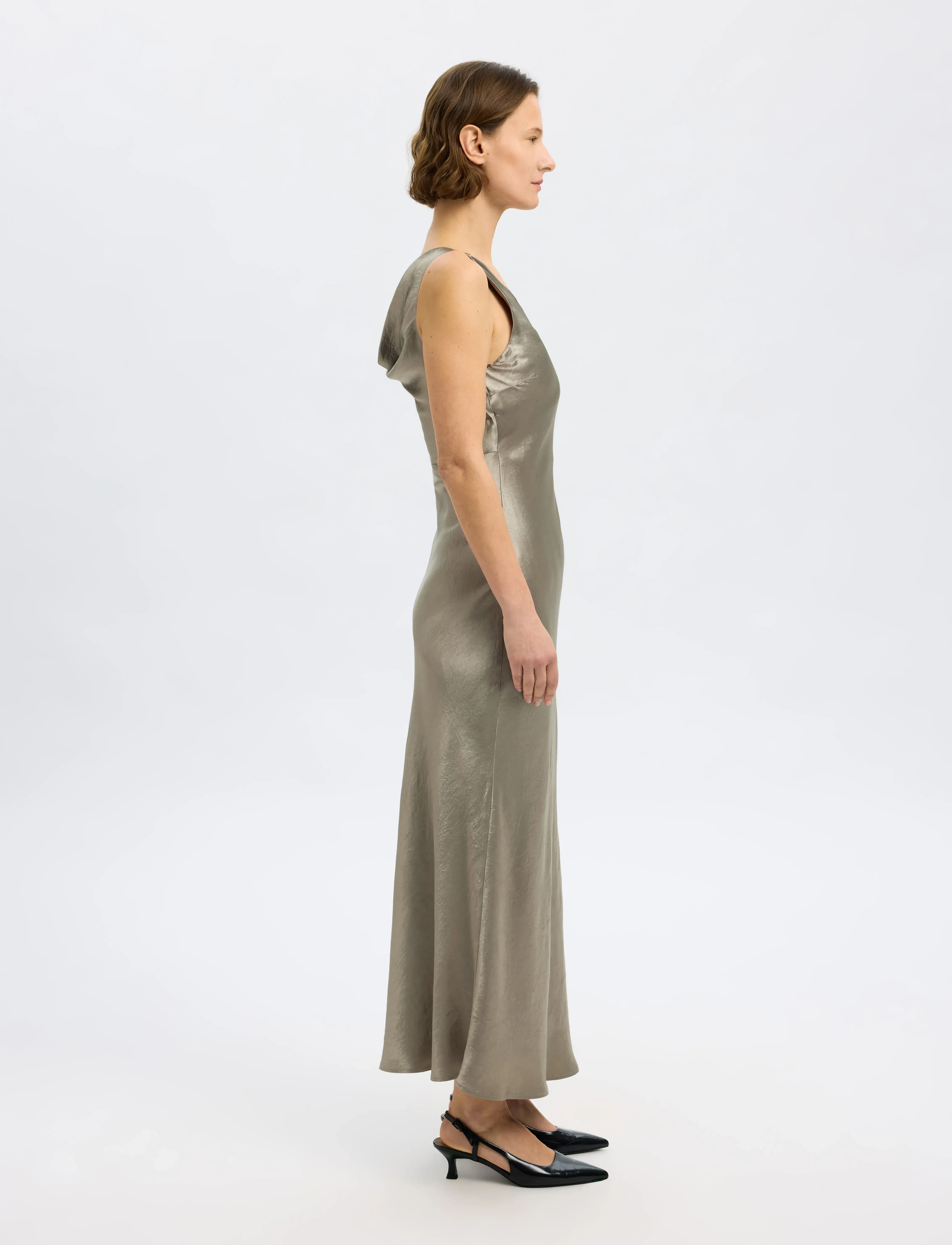Selected - SLFSELENE SL COWL BACK MIDI DRESS B - midikleider - vetiver - 4