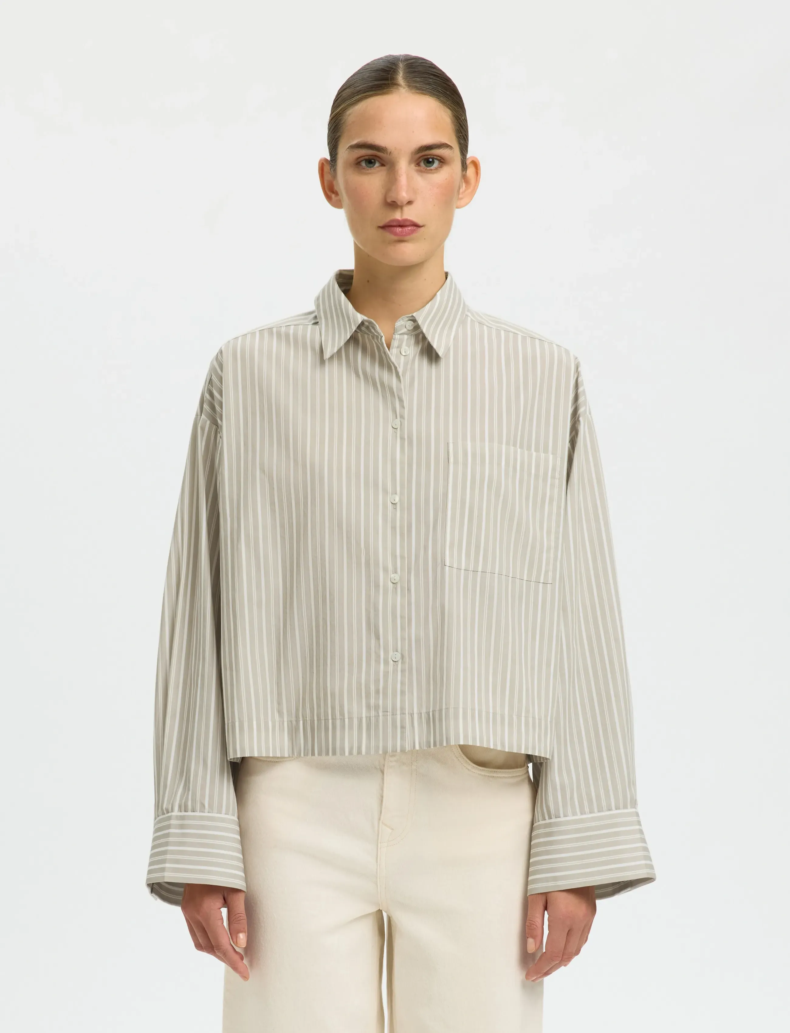 Selected SLWASTHA LS CROPPED BOXY SHIRT NOOS - Langermede skjorter - PURE CASHMERE / beige