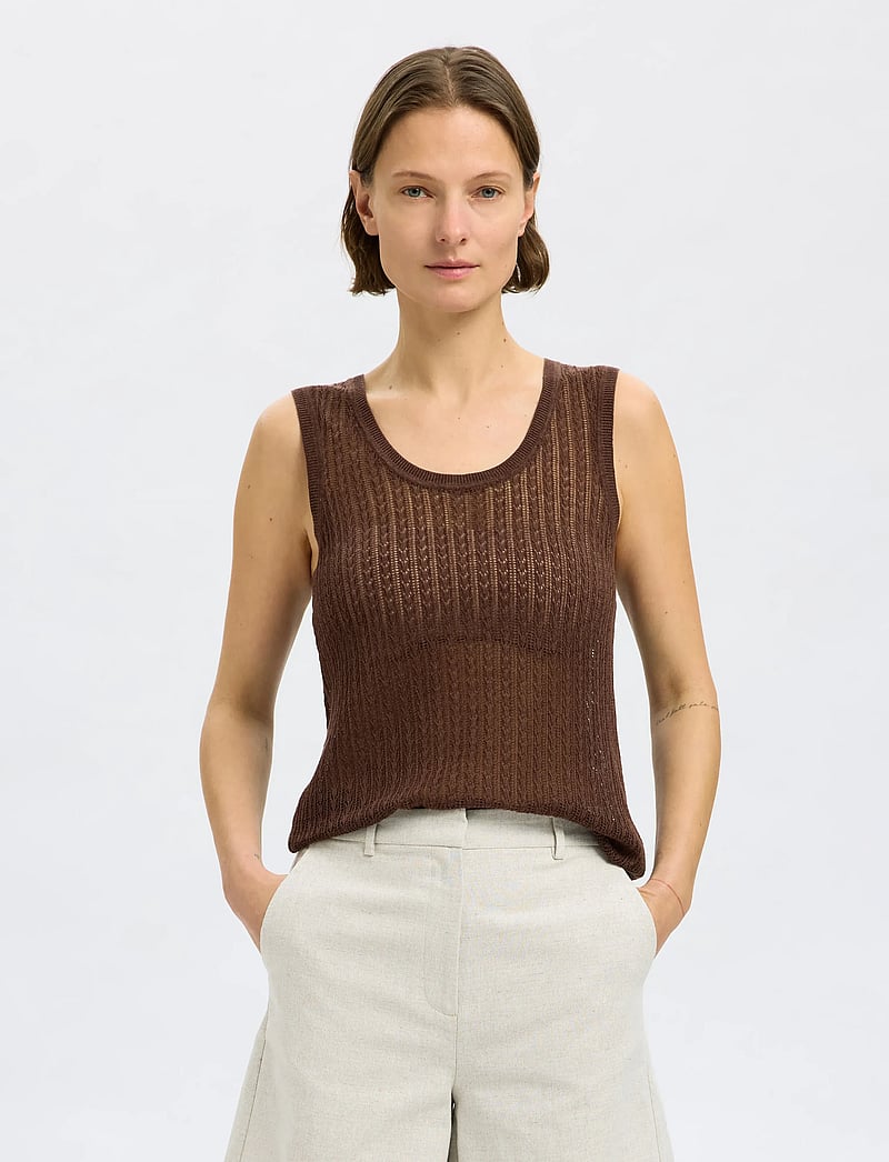 Selected - SLFHENNAH SL KNIT STRUCTURE TOP - topi bez piedurknēm - chestnut - 0