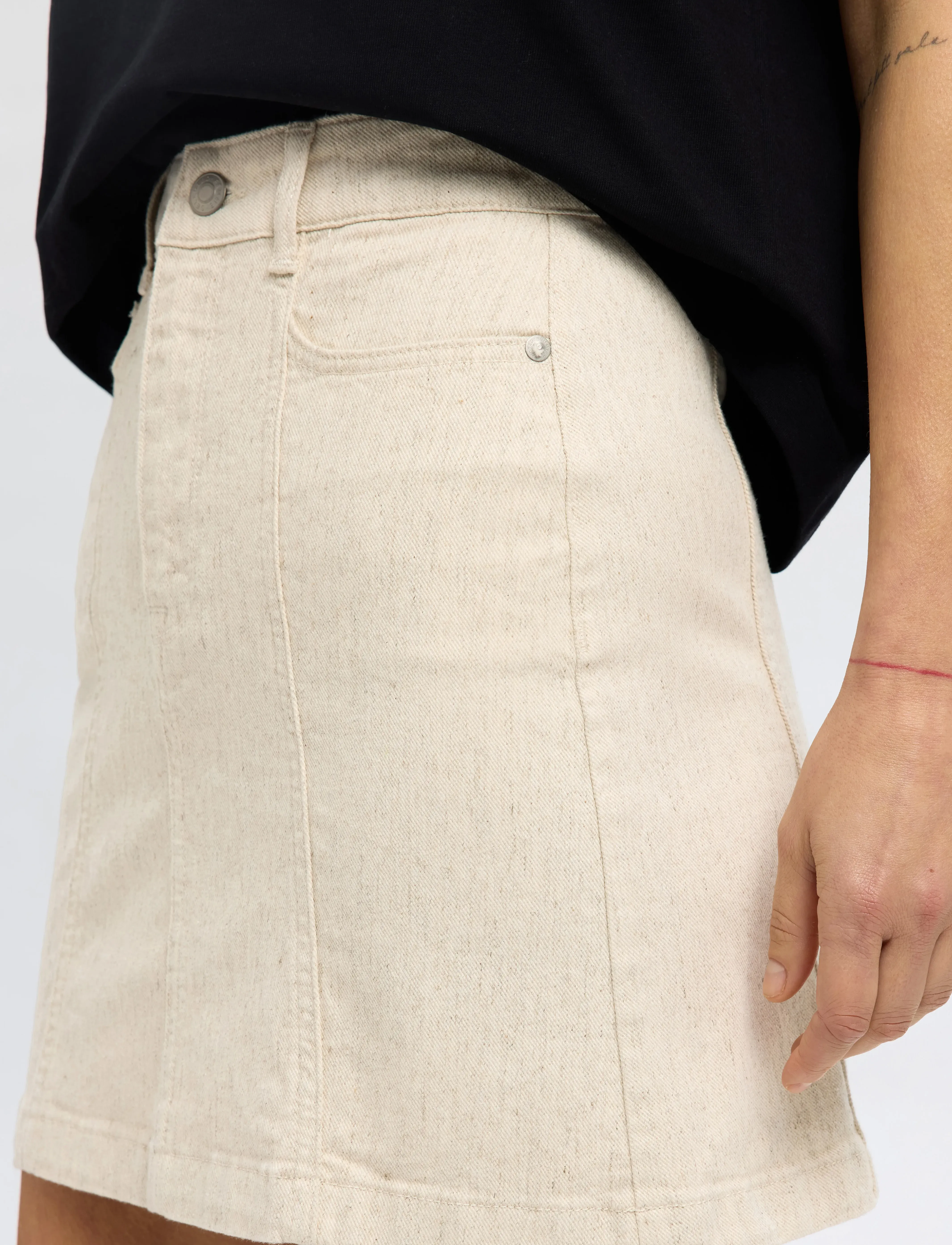 Selected - SLFUNA HW SHORT DENIM SKIRT - jupes en jeans - egret - 4