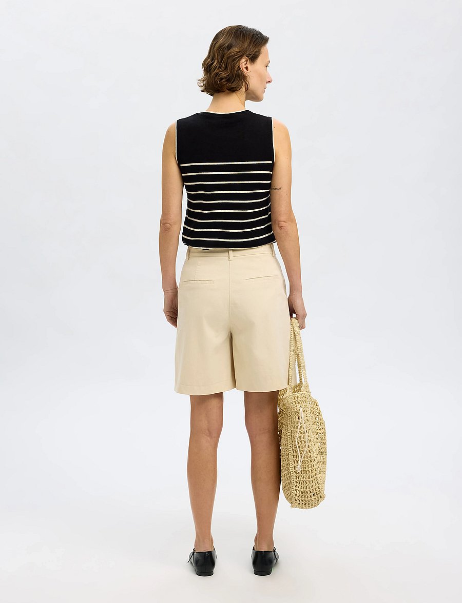 Selected - SLFVIENNA HW WIDE SHORTS - spodenki chino - birch - 2